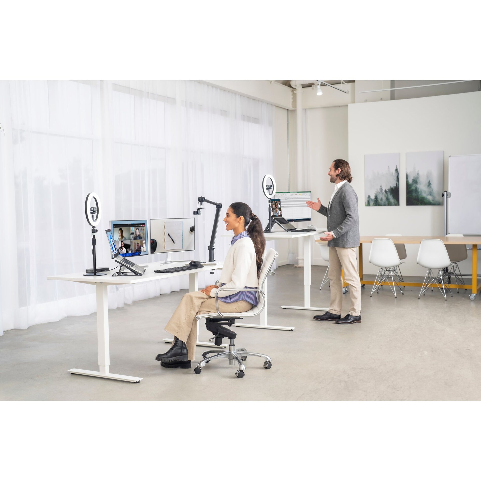 Kensington A1010 – Mikrofonstativ, Höhe 318–483 mm, für Mikrofone, Webcams und Beleuchtung, Schwarz