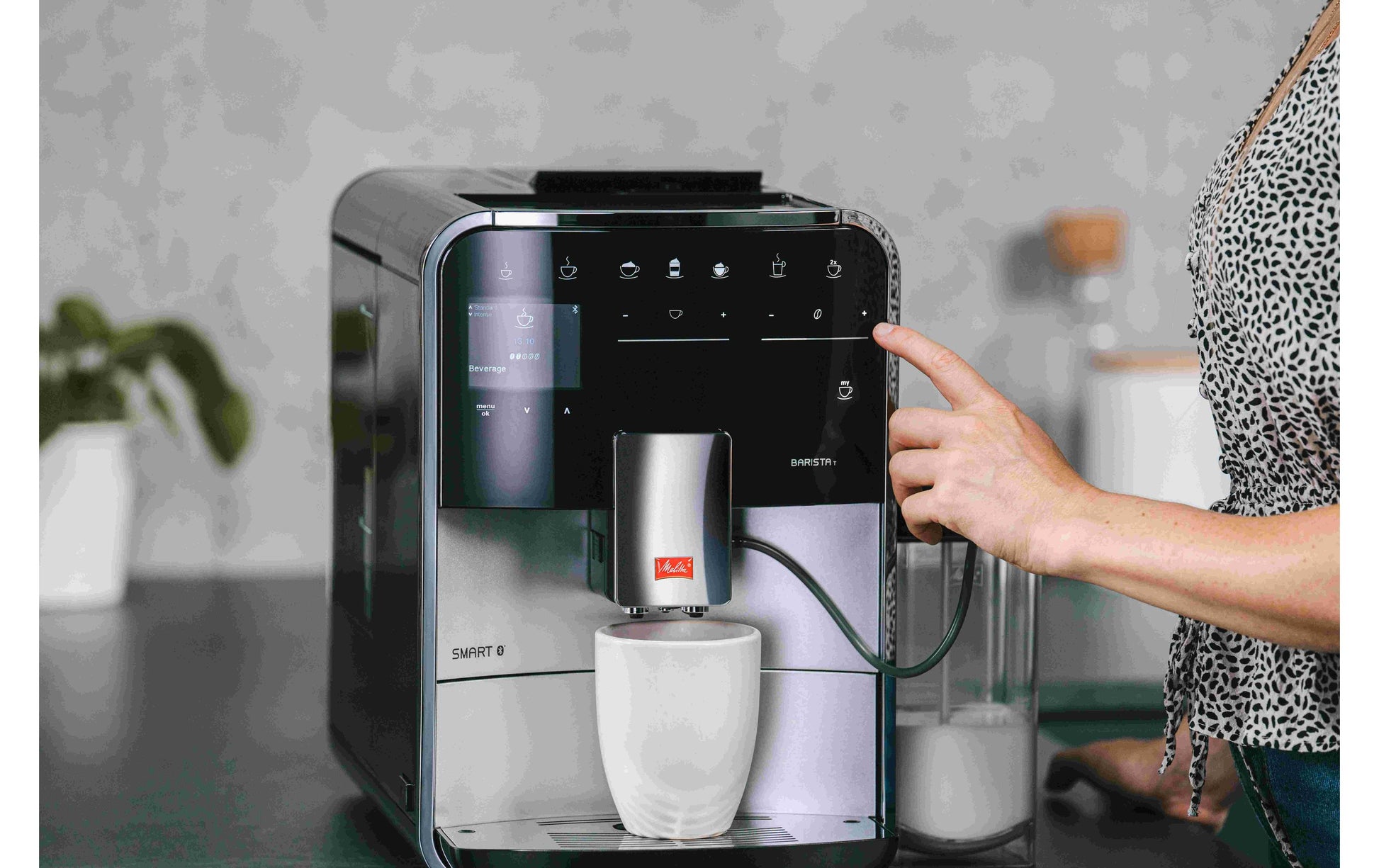 Melitta Barista Smart Kaffeevollautomat – 15 bar, 1,8 l, 270 g, 12 Tassen, Keramik-Mahlwerk, Schwarz