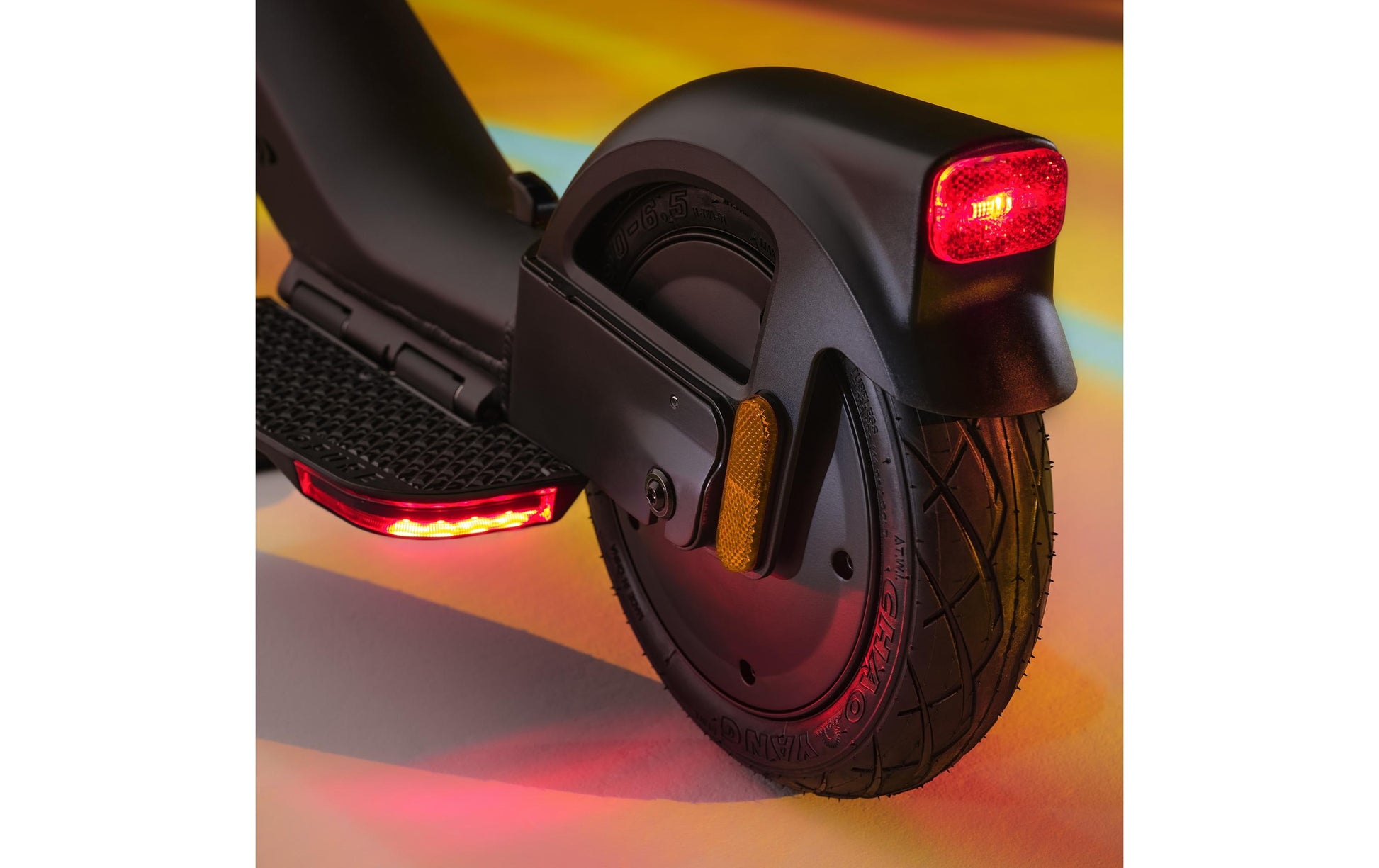 Pure Electric x McLaren – E-Scooter – 500 W, 10", 25 km/h, Reichweite bis 40 km, 432 Wh, schwarz