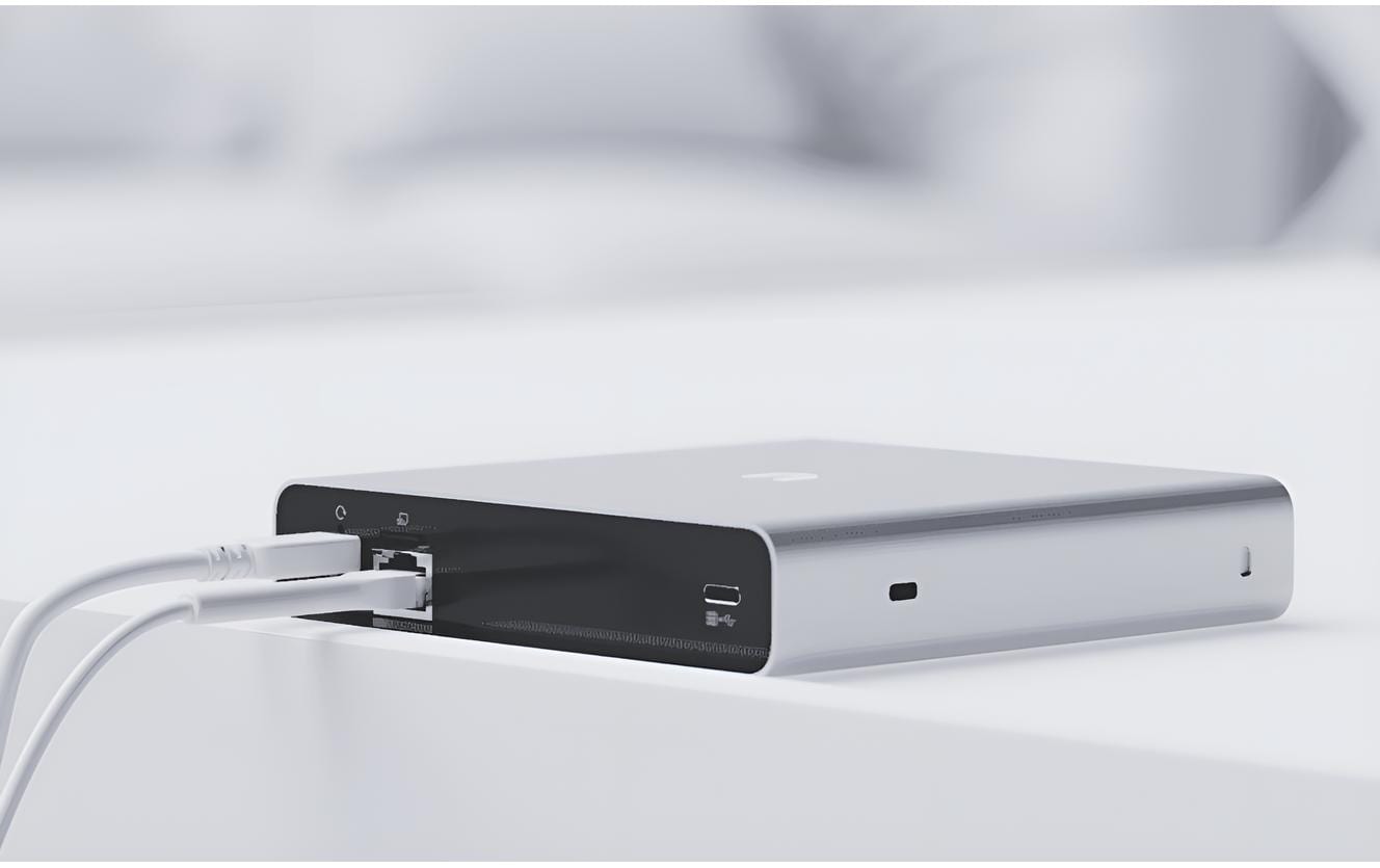 Ubiquiti UniFi CloudKey+ – 1 TB SSD – PoE – OLED