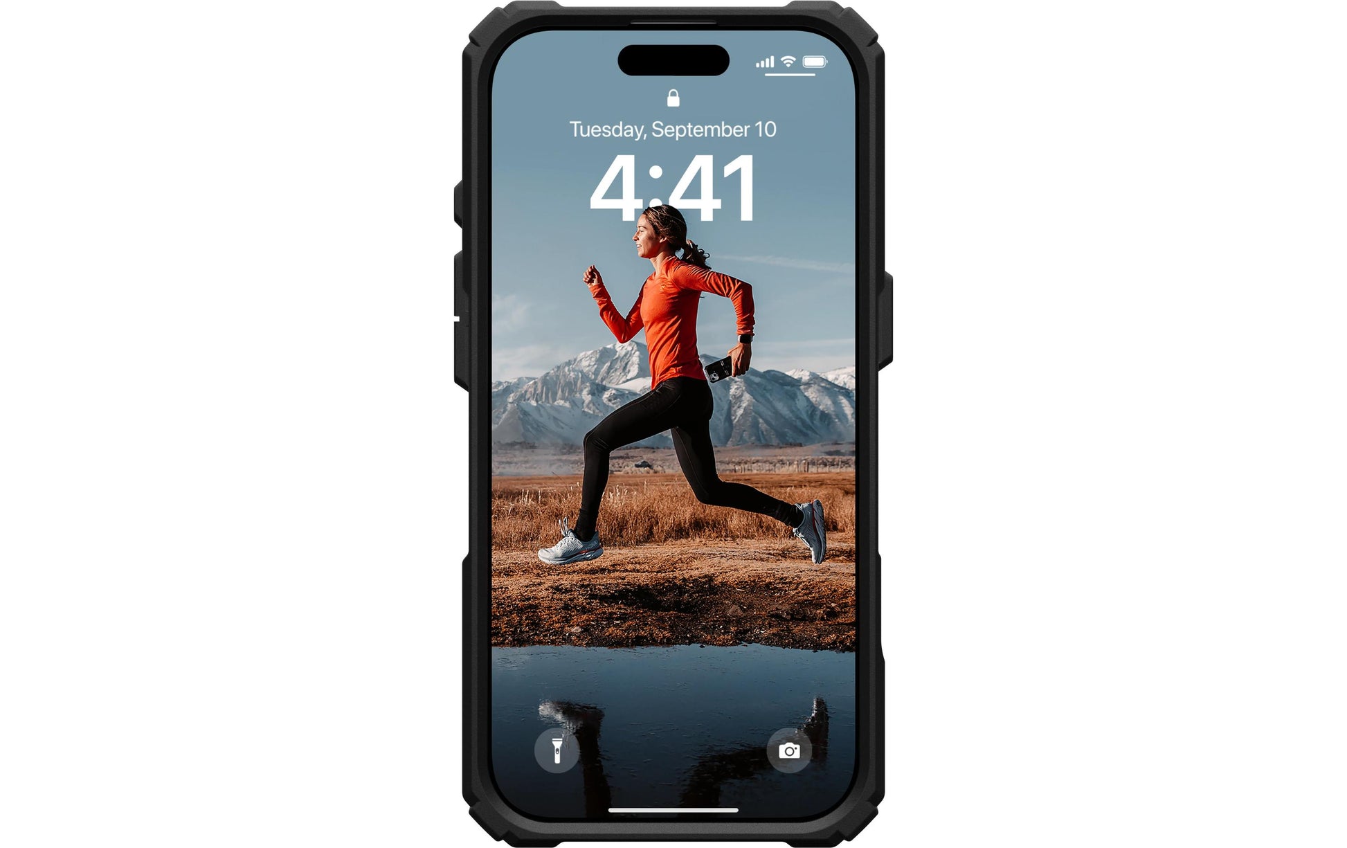Urban Armor Gear Backcover Plasma XTE – für Apple iPhone 16 Pro – schwarz/orange – MagSafe kompatibel