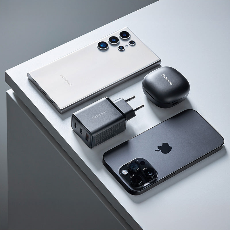 Intenso W65ACC USB-Wandladegerät 65 W – USB-C×2, USB-A×1 – GaN, Schwarz