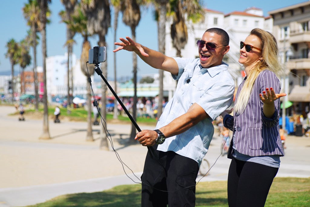 IK Multimedia iRig Mic Lav – Lavaliermikrofon – 3,5 mm Klinke, kabelgebunden, 30–16'000 Hz, für iOS/Android