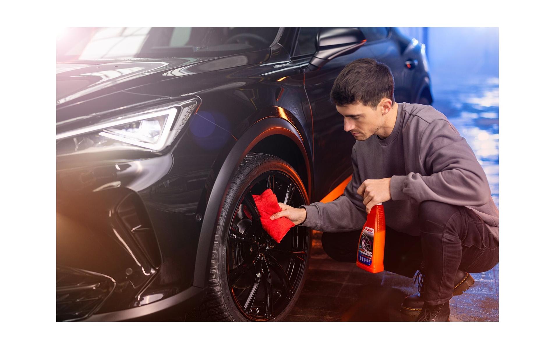 Sonax XTREME Reifen- & Felgen-Detailer Ceramic – für Reifen & Felgen – 750 ml