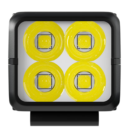 Nitecore Taschenlampe T4K – 4000 lm, 209 m, IP54, USB, 5 Stufen – Schwarz