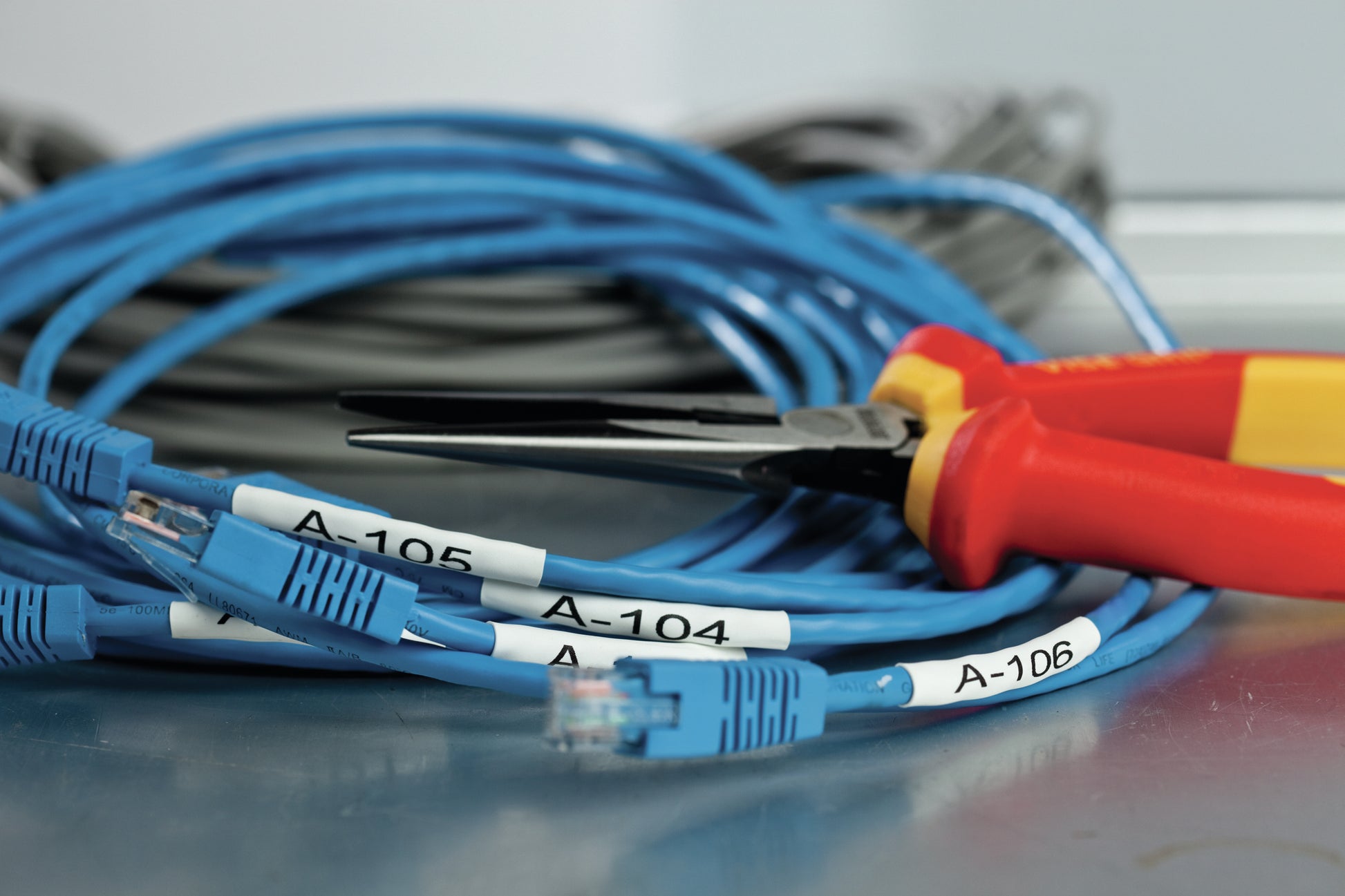 DYMO LabelManager Rhino 5200 – Beschriftungsgerät, für Bänder bis 19 mm, Auto-Cutter, 180 dpi, 10 mm/s