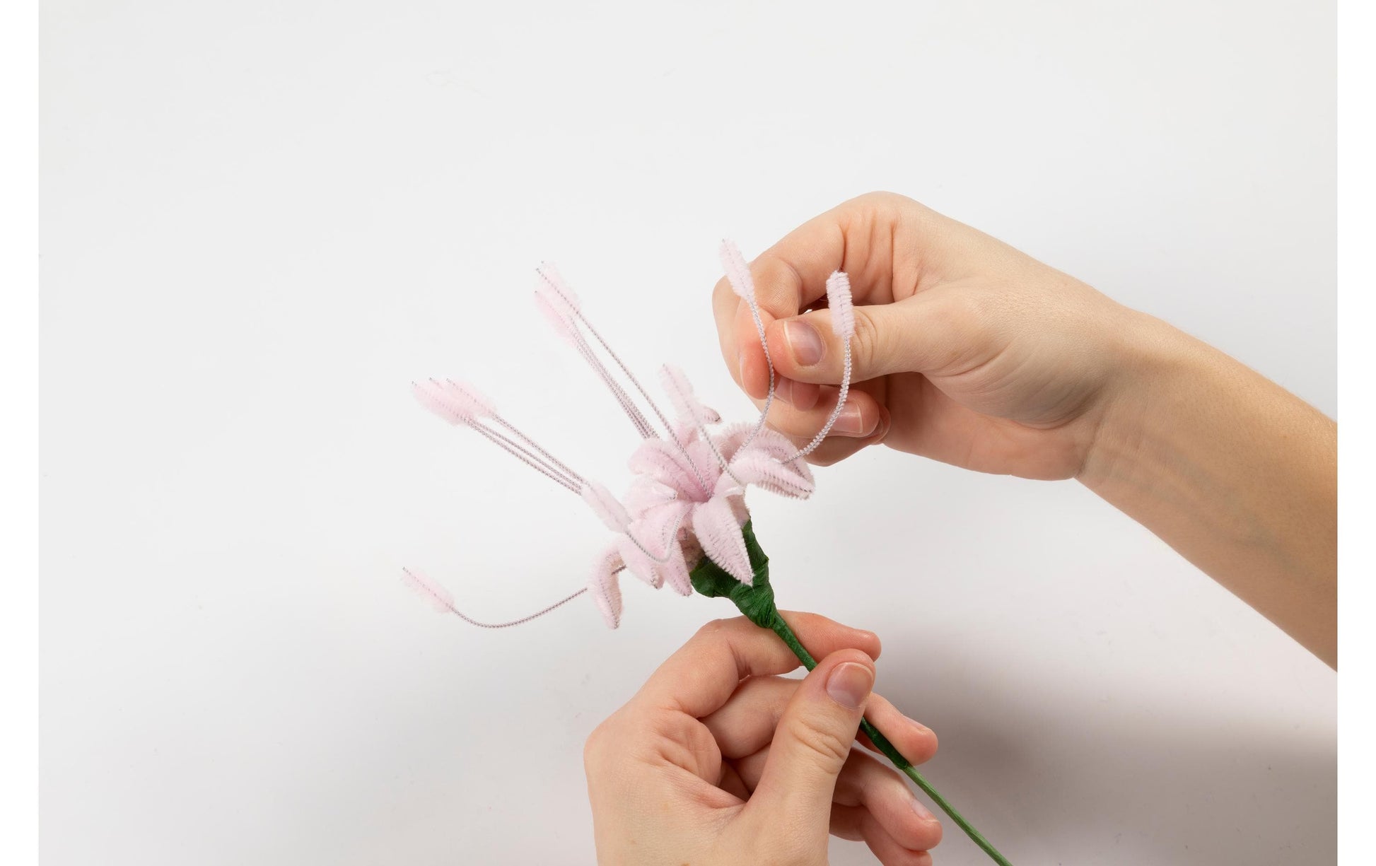 Creativ Company Mini Bastelset - Blumen aus Pfeifenreinigern (Chenille, Blumenstieldraht, florales Klebeband)