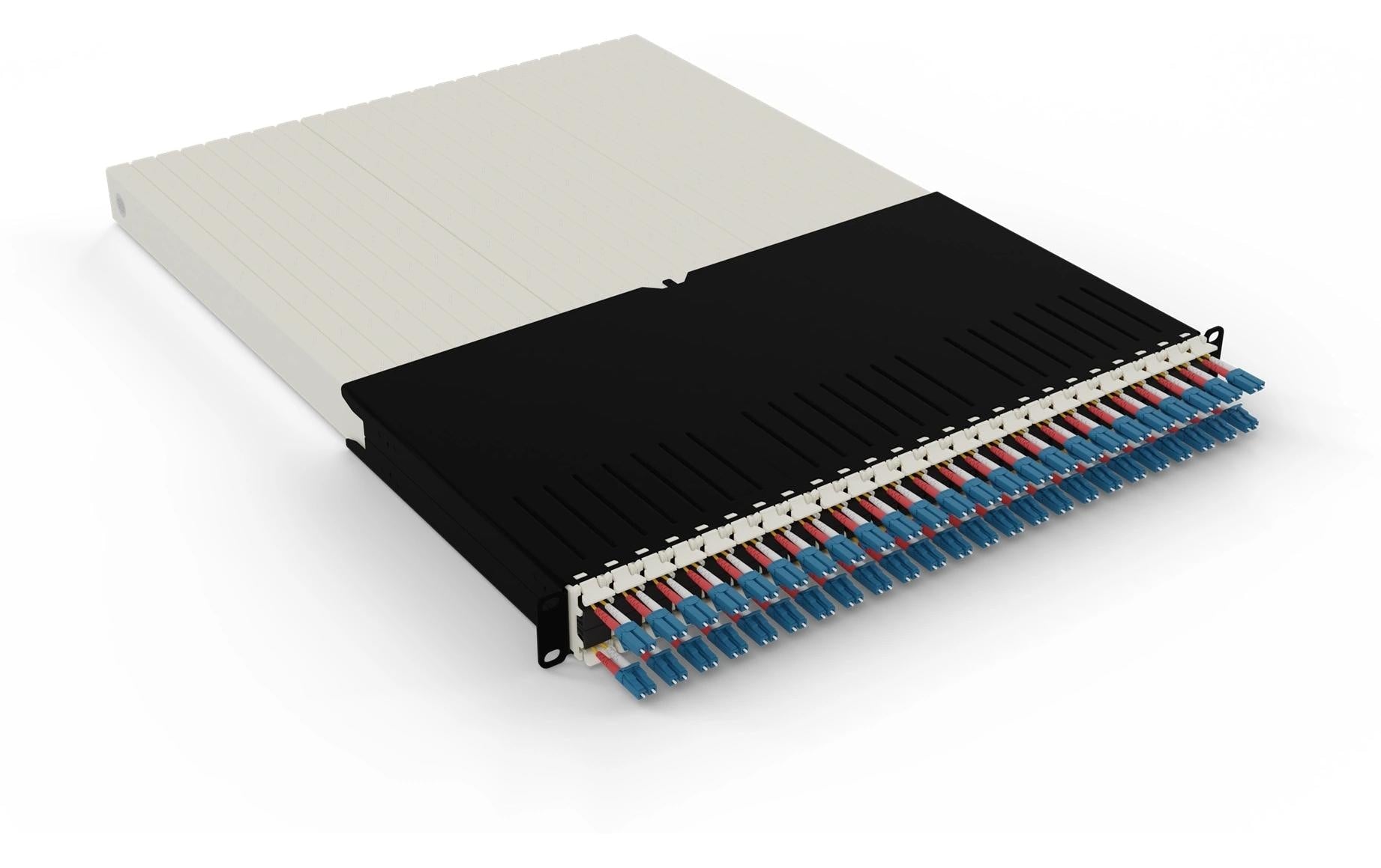 patchbox.one 30RU – Patchpanel LWL – 24× LC‑LC, OS2 Single‑Mode (9/125 µm), 1,8 m, LSZH, 19", 1U