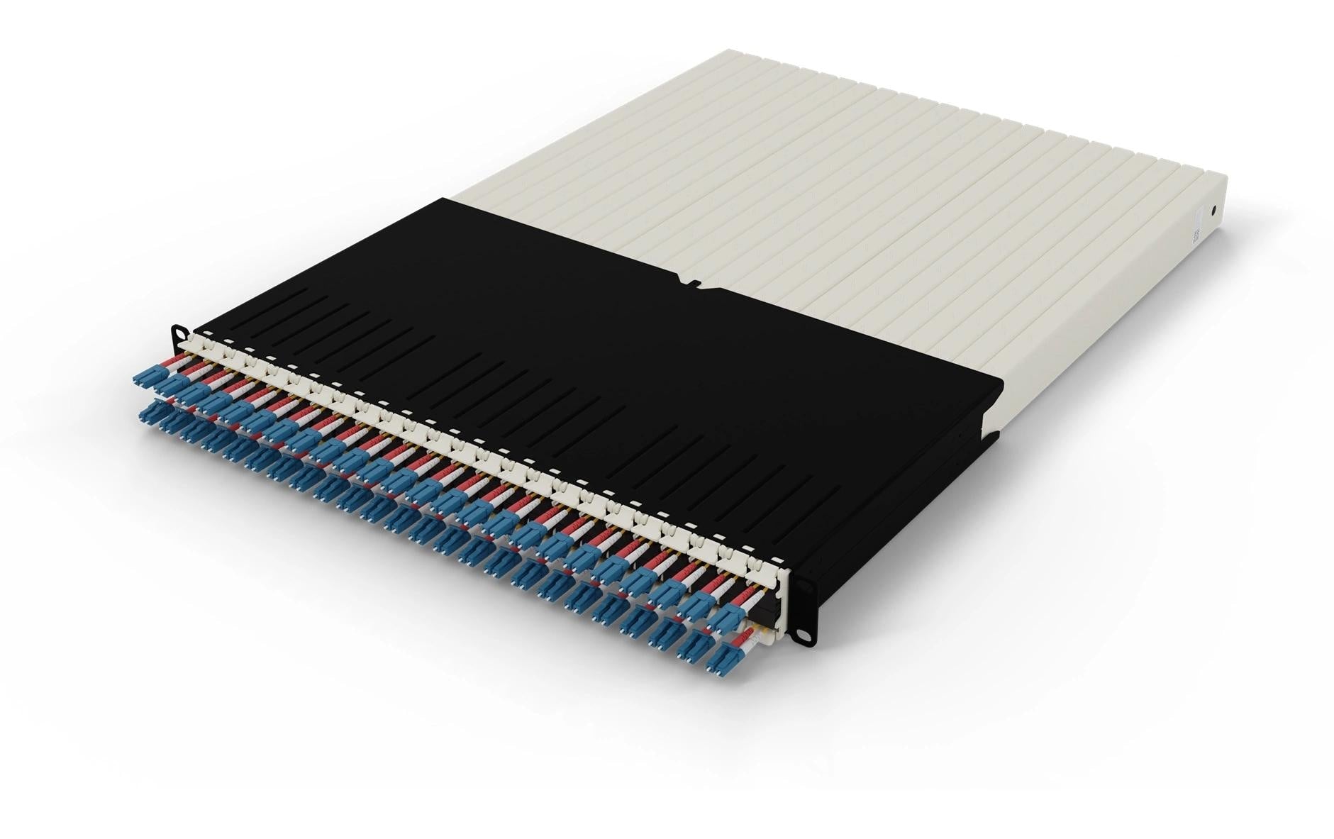 patchbox.one 30RU – Patchpanel LWL – 24× LC‑LC, OS2 Single‑Mode (9/125 µm), 1,8 m, LSZH, 19", 1U