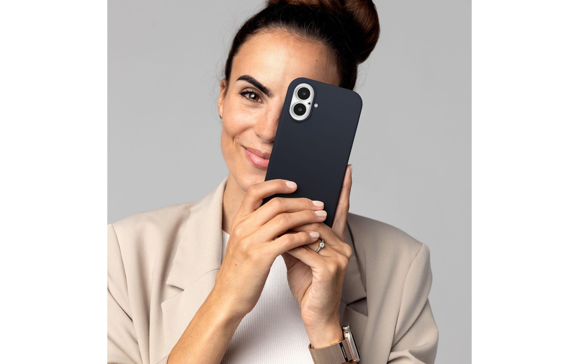 Vonmählen Backcover – für Apple iPhone 16 – Navy – Silikon – MagSafe-kompatibel