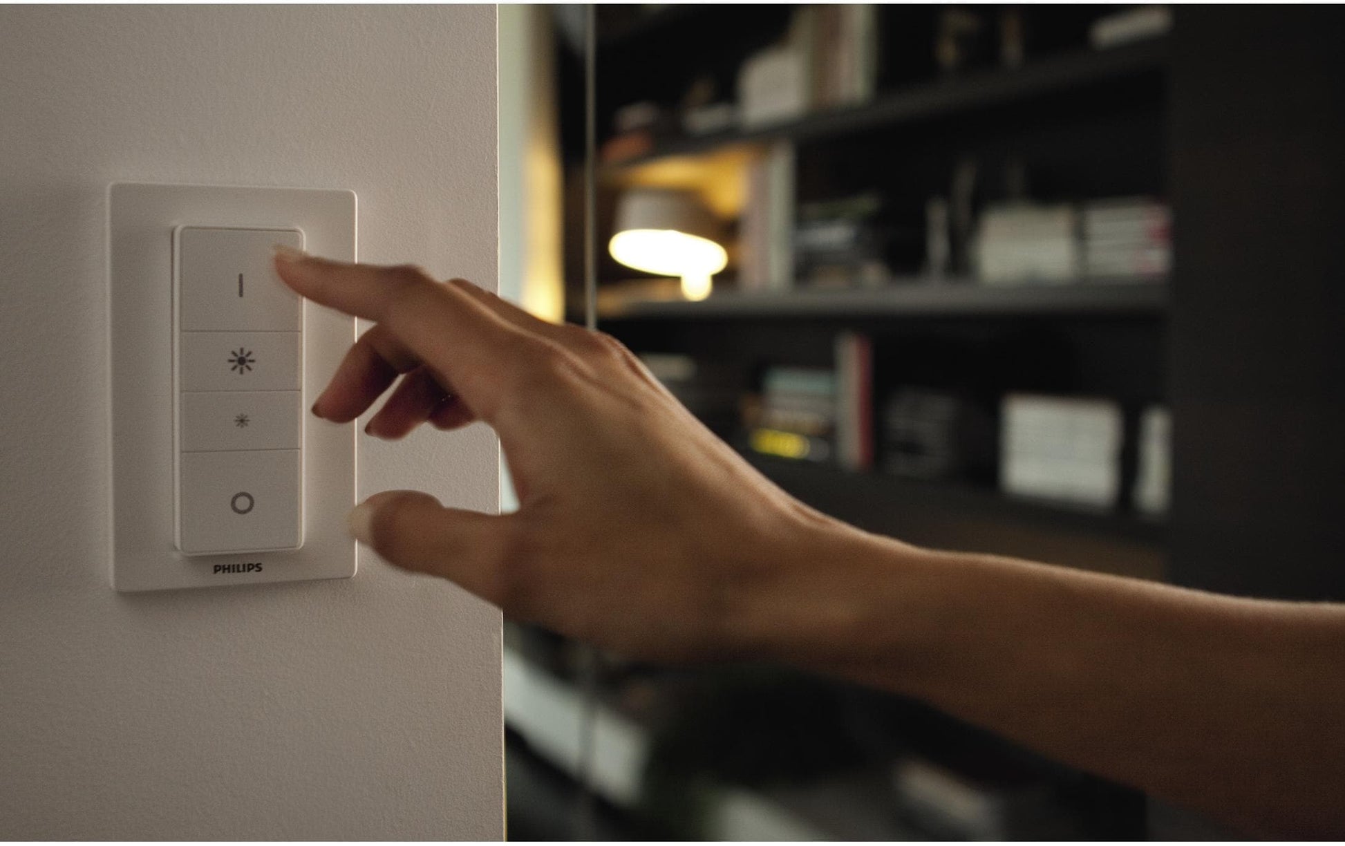 Philips Hue Einbaustrahler LED – Zigbee, dimmbar – 2’200–6’500 K