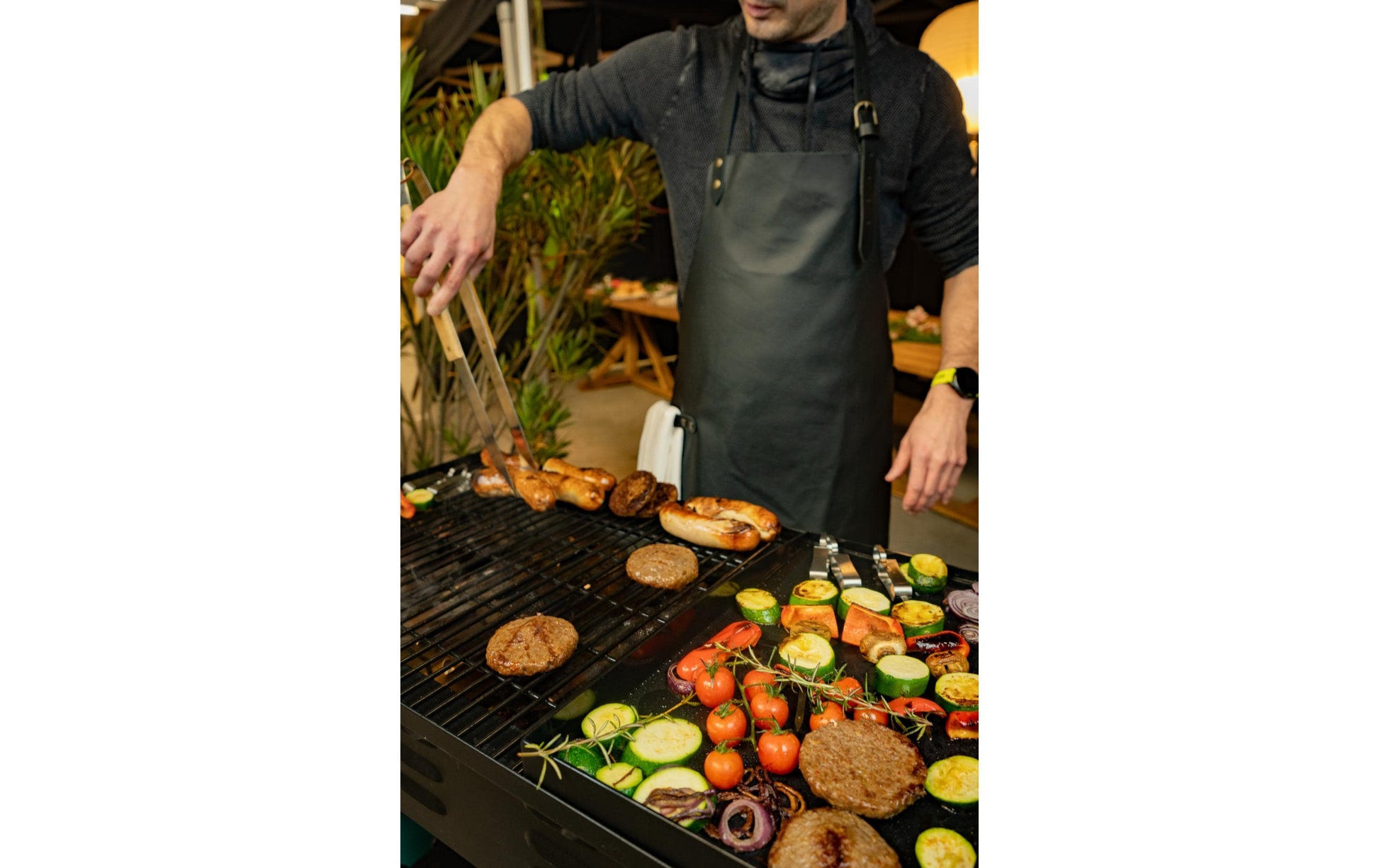 Blaser + Trösch Gastrogrill Companion Pro – 90 × 48 cm Grillfläche, 4 Brenner, 14,04 kW – Schwarz/Silber