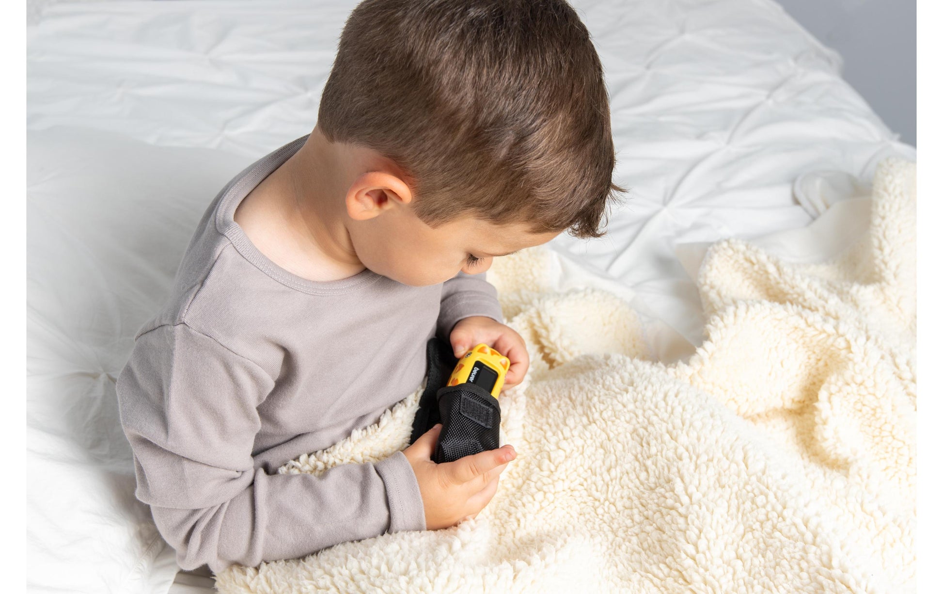 Beurer PO 13 Kids – Pulsoximeter – mit Display, Batteriebetrieb (AAA), für Kinder, Giraffe