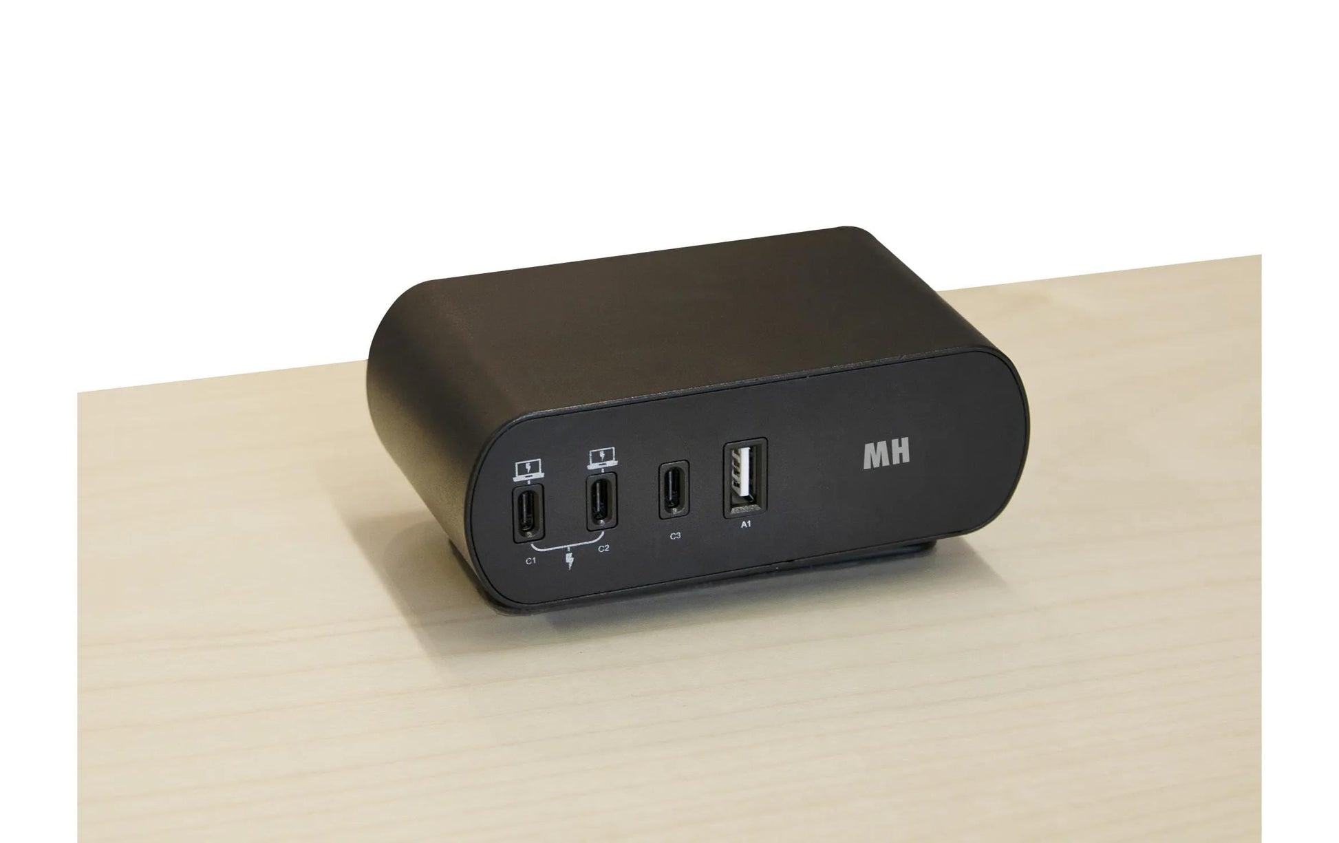 Max Hauri AG Max Hauri PD65W Netzteil – 65 W, 3× USB-C + 1× USB-A, PD, mit 2 m Kabel – für USB-C/USB-A-Geräte