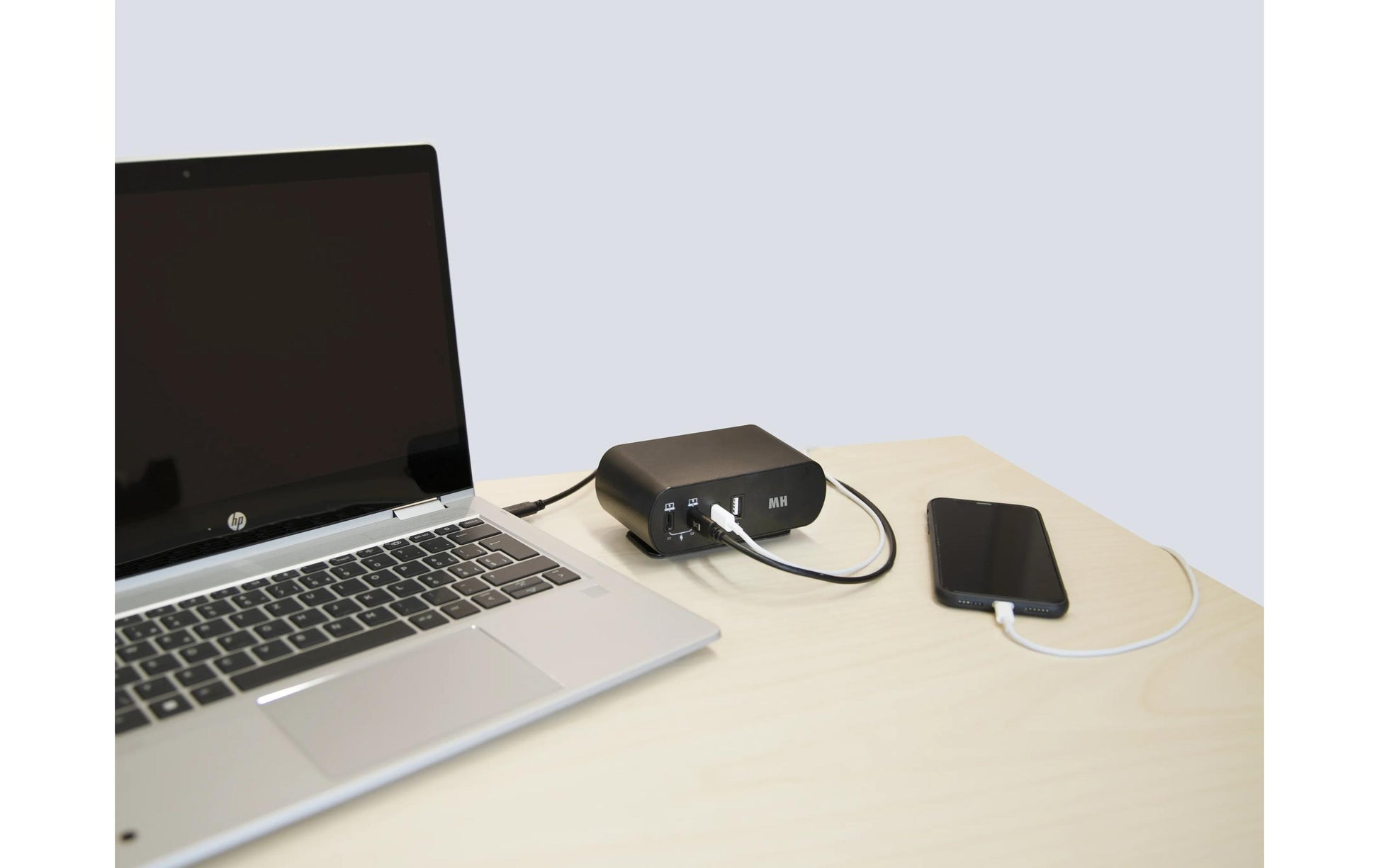 Max Hauri AG Max Hauri PD65W Netzteil – 65 W, 3× USB-C + 1× USB-A, PD, mit 2 m Kabel – für USB-C/USB-A-Geräte
