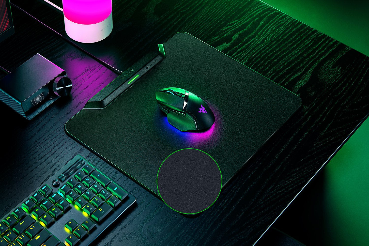 Razer HyperFlux V2 – Gaming-Mauspad – 311 × 360 mm, Stoff, Schwarz