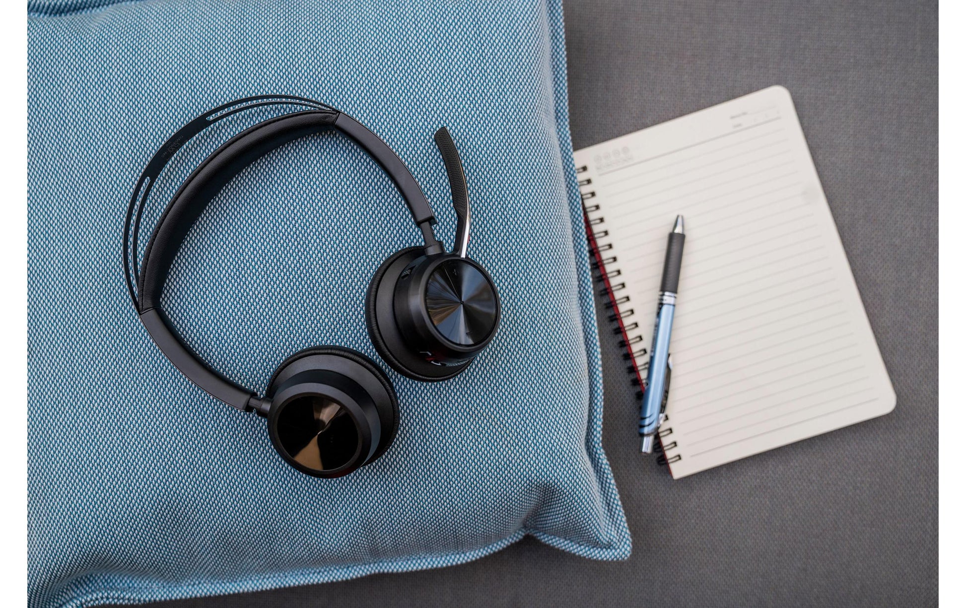 Poly Voyager Focus 2 Office-Headset – On-Ear, Stereo, BT, USB-C, ANC, Schwarz, BT 5.1