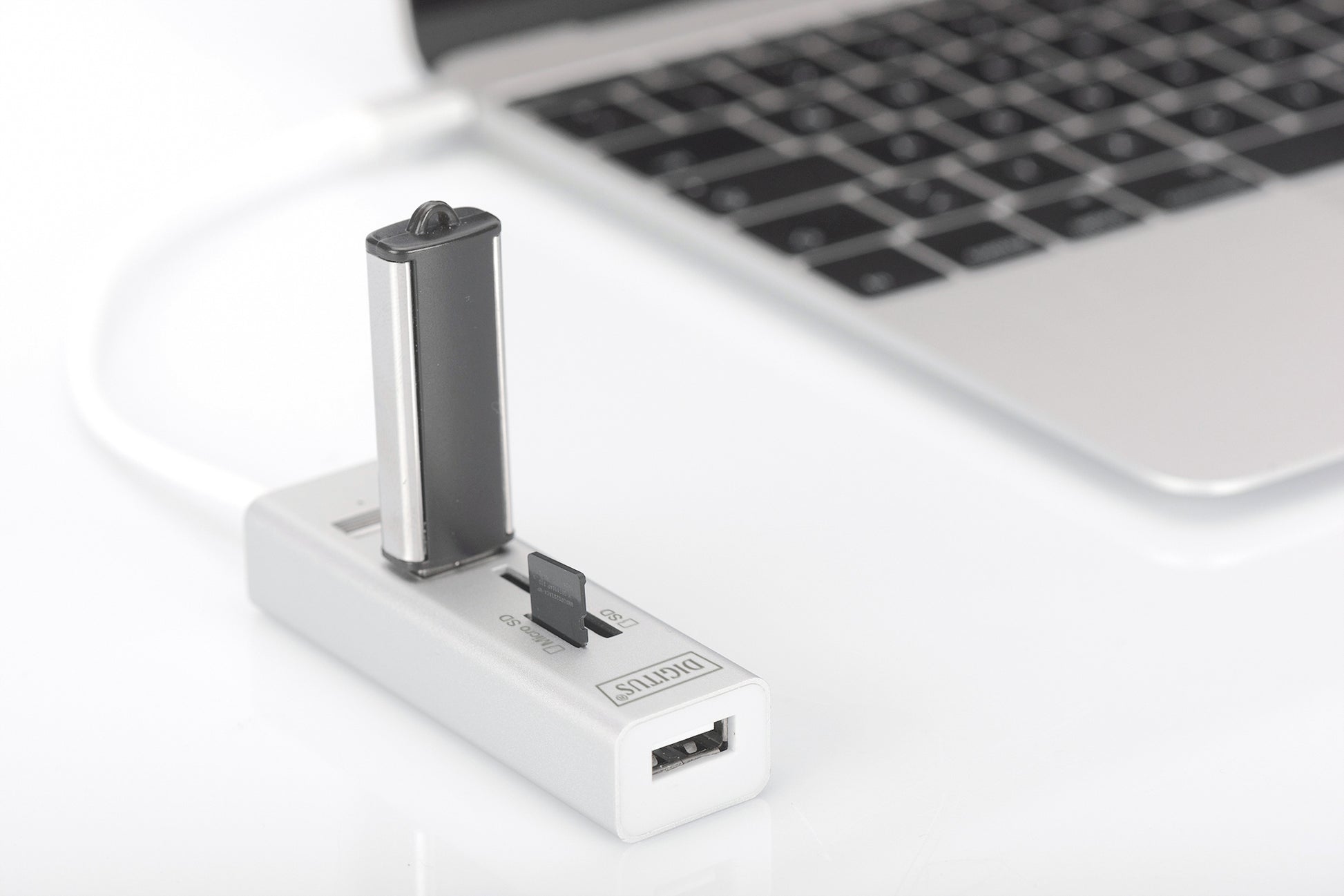 Digitus USB-Hub – USB-C, 3× USB-A, SD/microSD, für Windows/Mac/Android