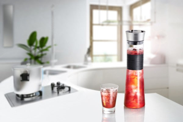GEFU Karaffe CASCADA – 1 l, Ø 9 cm, H 30,3 cm, Glas, Transparent, mit Deckel, spülmaschinenfest, hitzebeständig