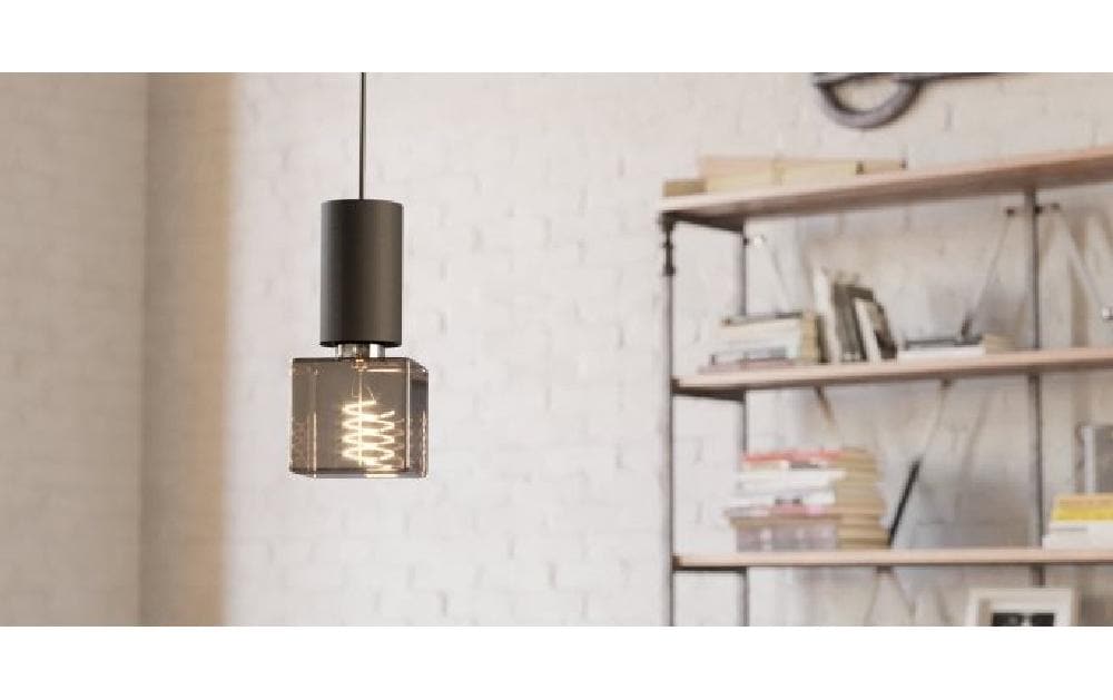 EGLO Leuchtmittel E27 Spezialform – Warmweiss 1700 K, 50 lm, 4 W, dimmbar – 1 Stk. – Schwarz/Glas