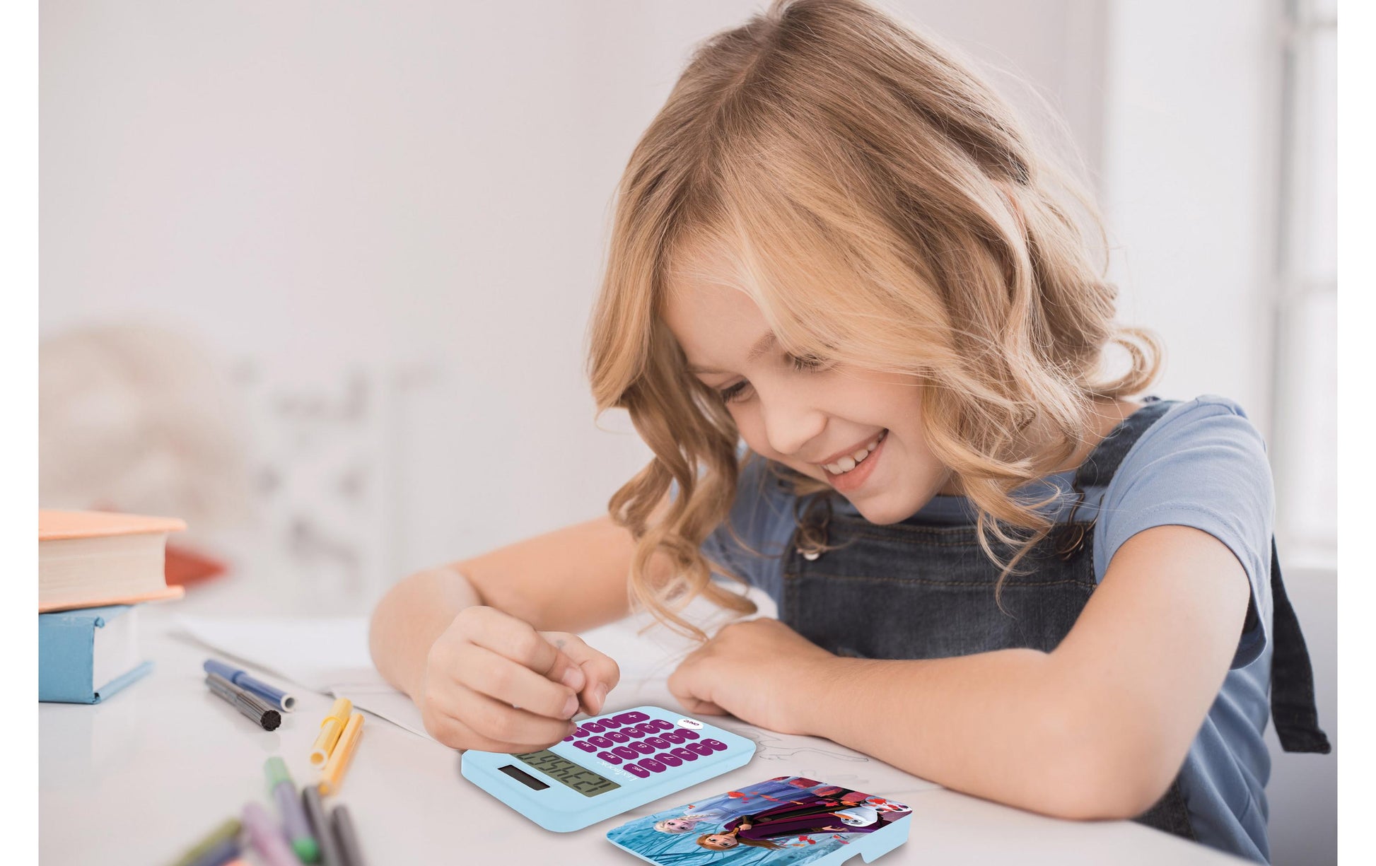 Lexibook Kinder-Taschenrechner Die Schneekönigin – 8-stellig – Solar/Batterie, mit Schutzabdeckung