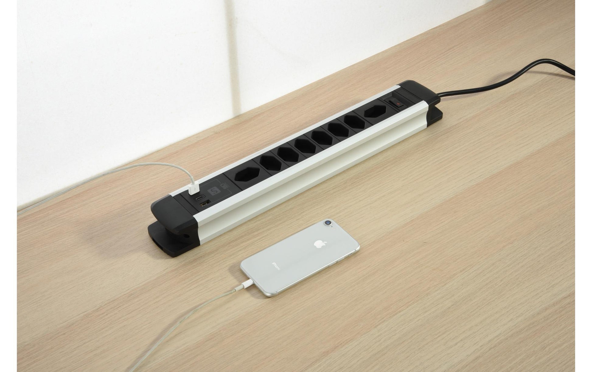 M. Schönenberger Tischsteckdosenleiste, 8×T13, 1×USB-C PD 20 W + 2×USB-A, 2 m, Aluminium, mit Schalter – Schwarz
