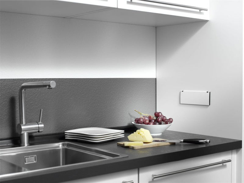 Bachmann KAPSA Steckdoseneinheit – Tisch/Einbau, Aluminium-Deckel, Weiss, Einbautiefe 40 mm