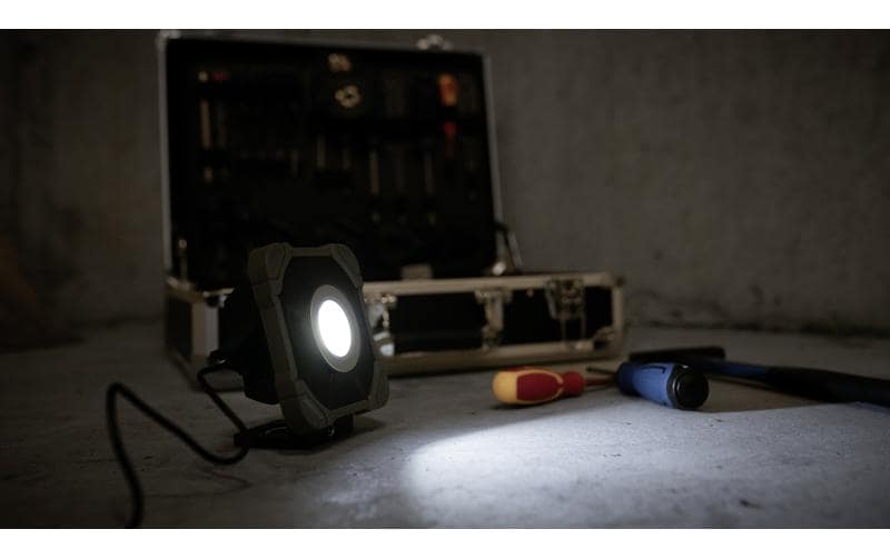 Steffen Arbeitsleuchte Worklight – 2200 lm, Akku, IP54, dimmbar – Schwarz