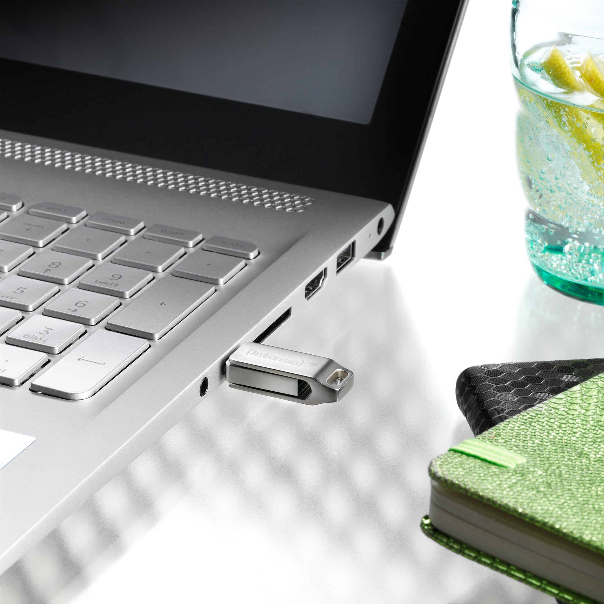 Intenso cMobile Line 32 GB – USB‑A/USB‑C – 70 MB/s – für Windows, MacOS – Silber