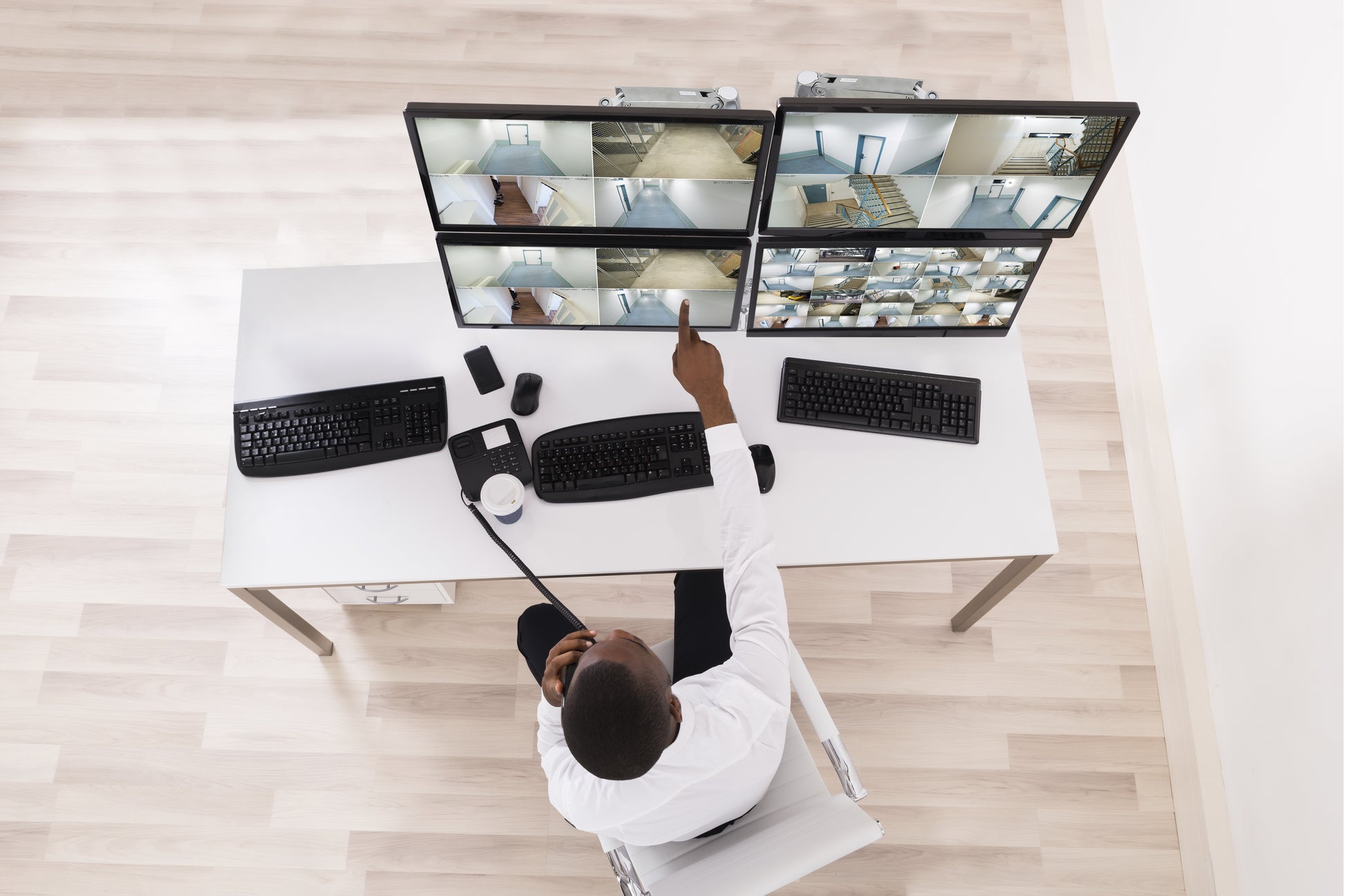 Ergotron LX Dual Stacking Arm – Monitorarm Tischhalterung – 2 Monitore – bis 40" – höhenverstellbar – Silber