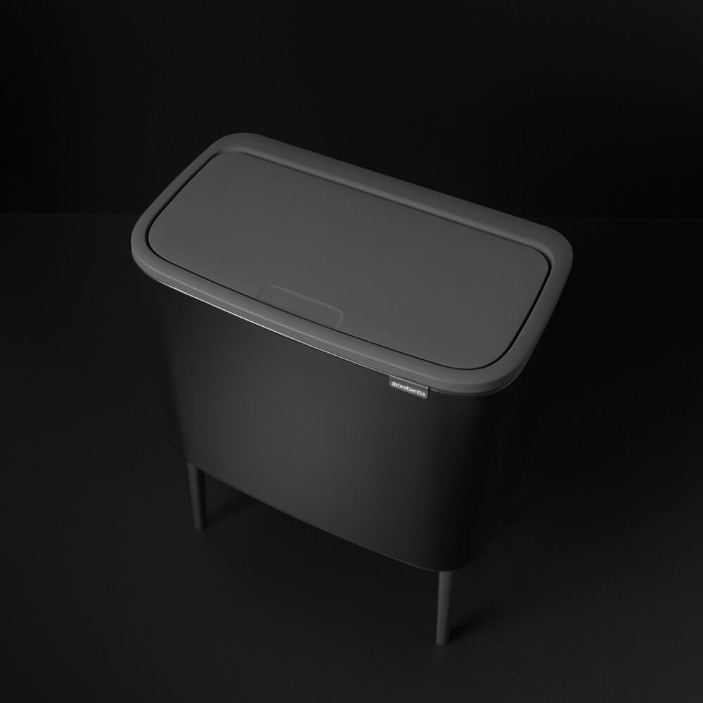 Brabantia Bo Touch Bin Papierkorb – 36 l – Kunststoff, Schwarz – B × H × T 540 × 680 × 315 mm
