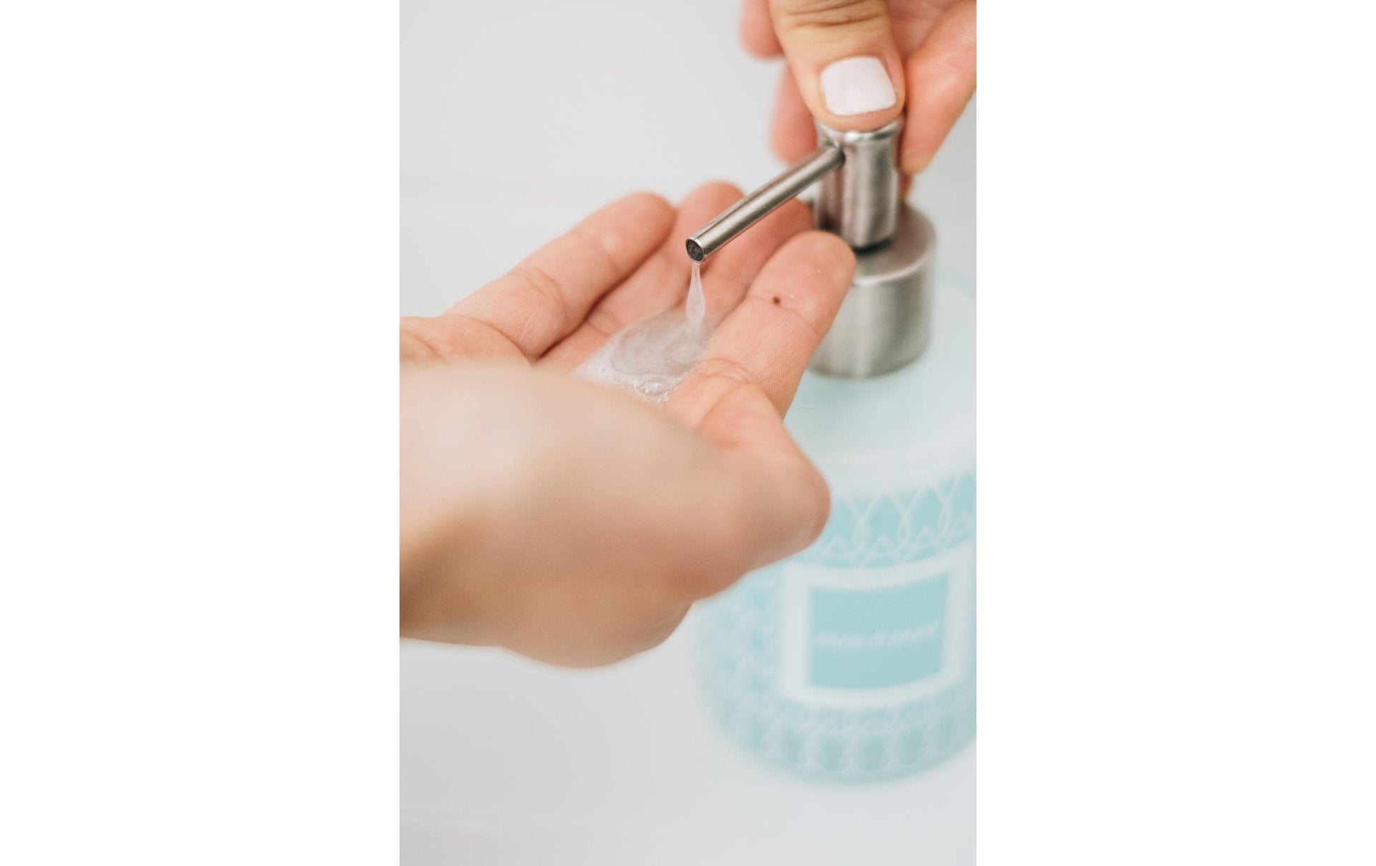 AVA & MAY Seifenpulver – Blumig – 15 g