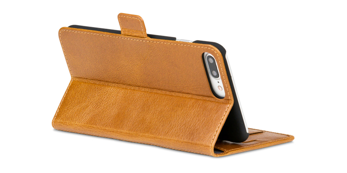 dbramante1928 Copenhagen Wallethülle – für Apple iPhone 8/7/6 Plus, mit Ständer, 3 Kartenfächer, Leder, Beige