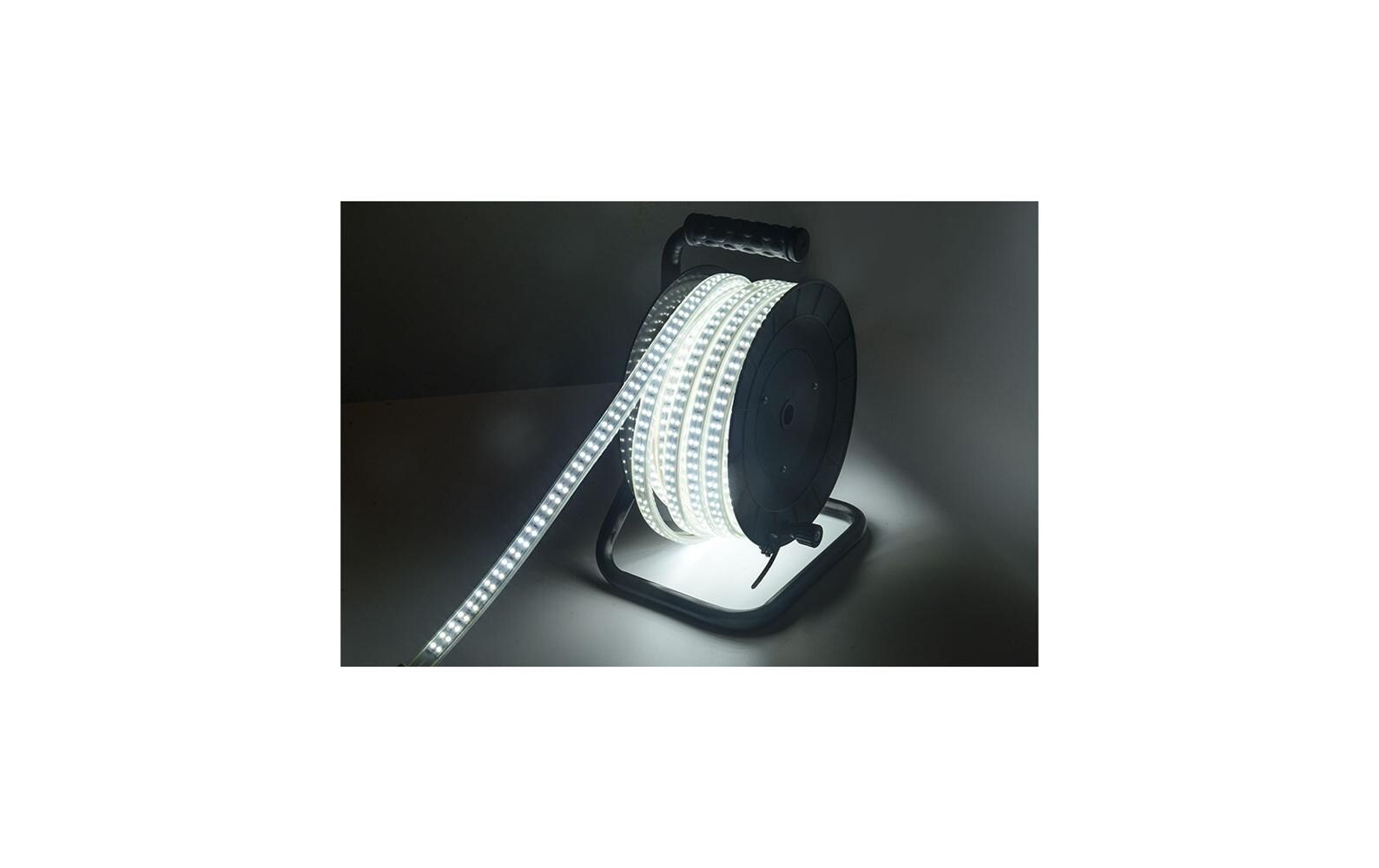 Ekström LED-Streifen Aussen – 15 m – 1000 lm, 165 W, Neutralweiss, 6000 K – IP65 – Netzbetrieb – Weiss