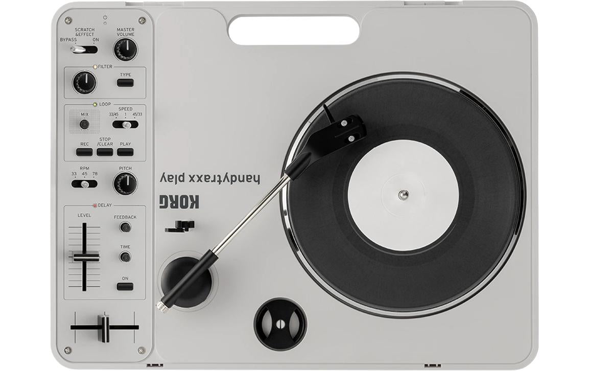 Korg handytraxx play – Plattenspieler – Portabel – mit Lautsprecher, Riemenantrieb, Phono-Preamp – Silber