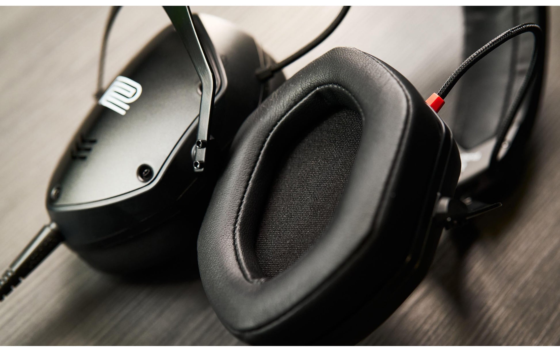 Roland VMH-S100 – Over-Ear Studiokopfhörer – geschlossen, 3,5 mm Klinke, Hi-Res Audio, 30 Ω – schwarz