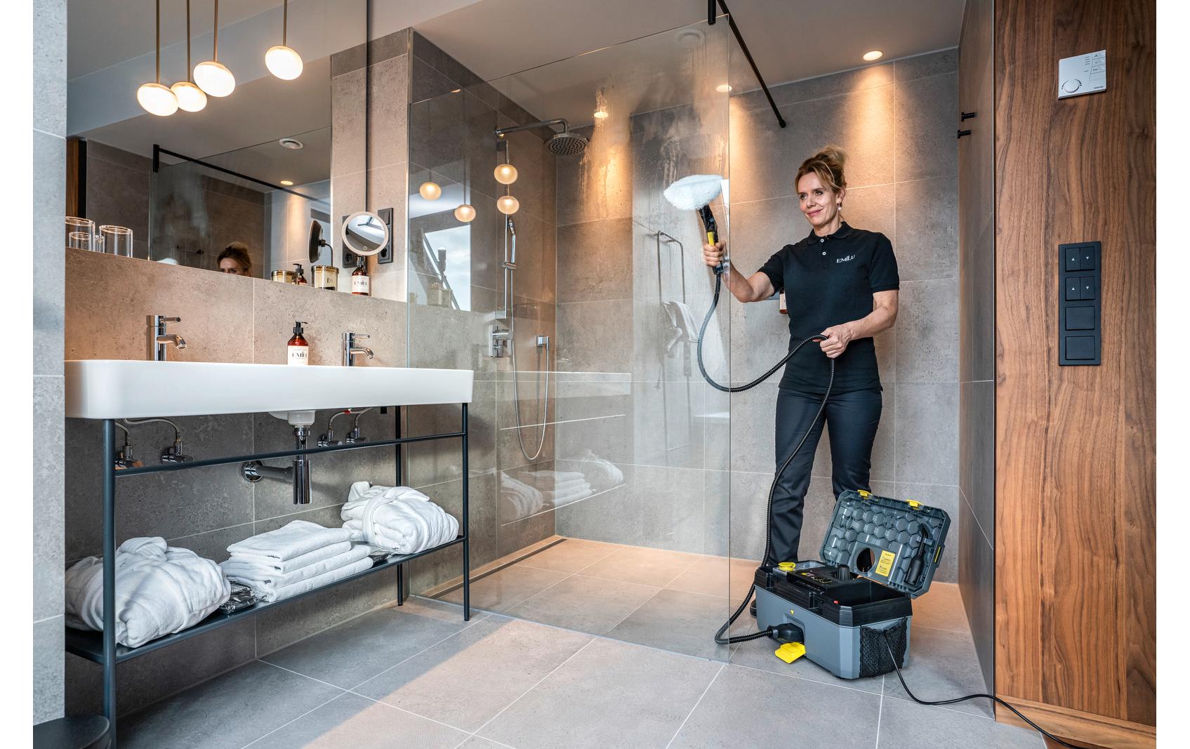 Karcher AG Kärcher Dampfreiniger SG 4/2 Classic – 2250 W, 0,5 l Frischwassertank, 4 bar
