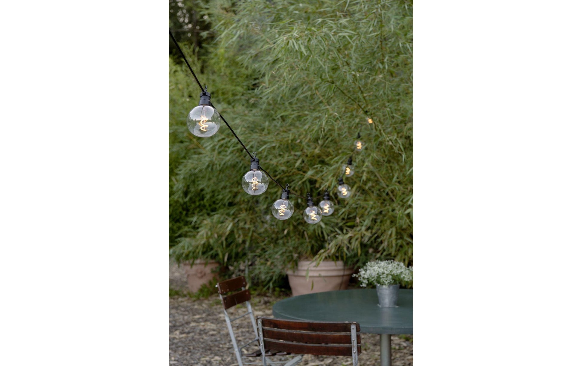 STT Lichterkette SOL-150-01 – 5 m – Warmweiss – 12 W – IP55 – Solarbetrieb – dimmbar – Schwarz – Kunststoff