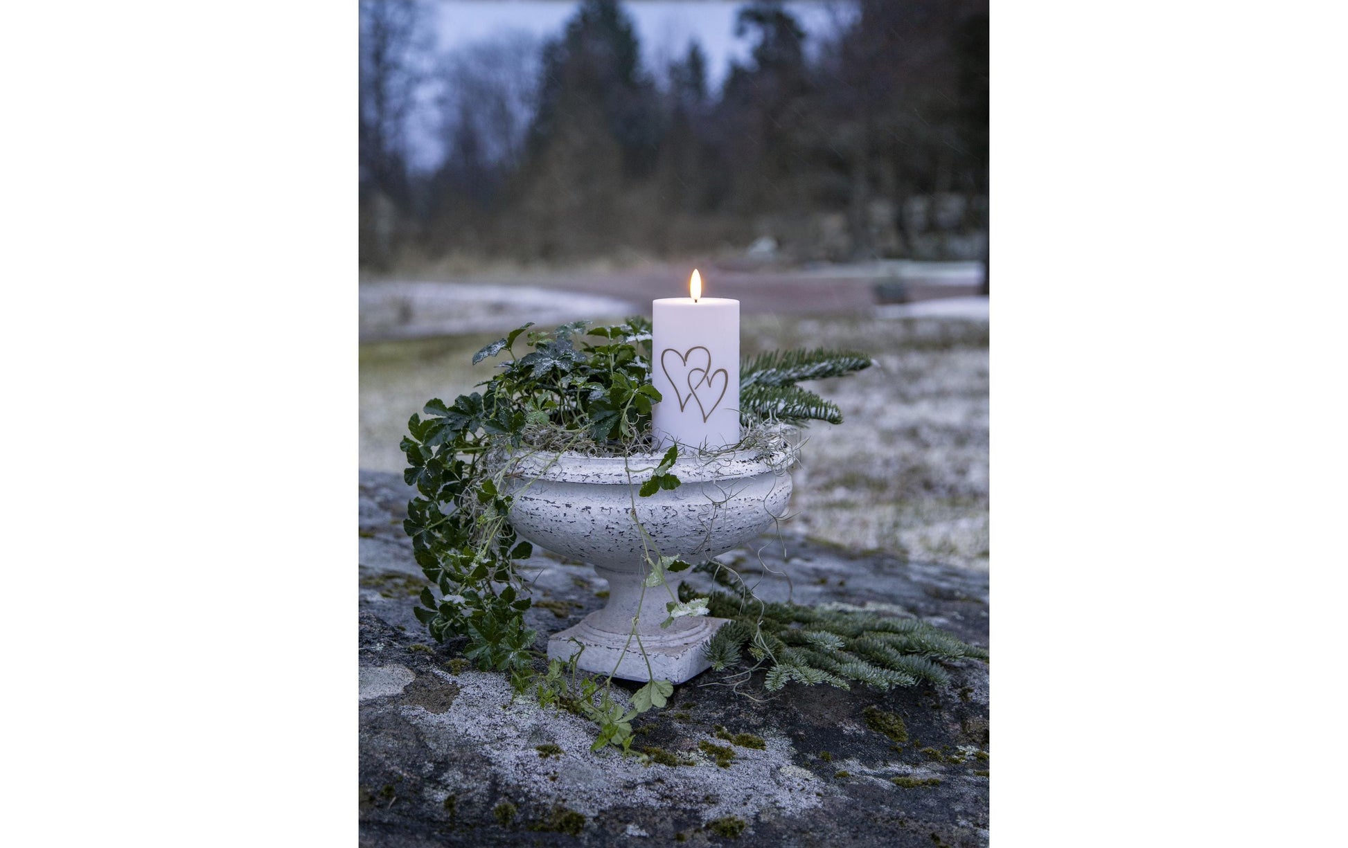 Star Trading LED-Memorialkerze – Ø 7 × 14 cm – Kunststoff, weiss