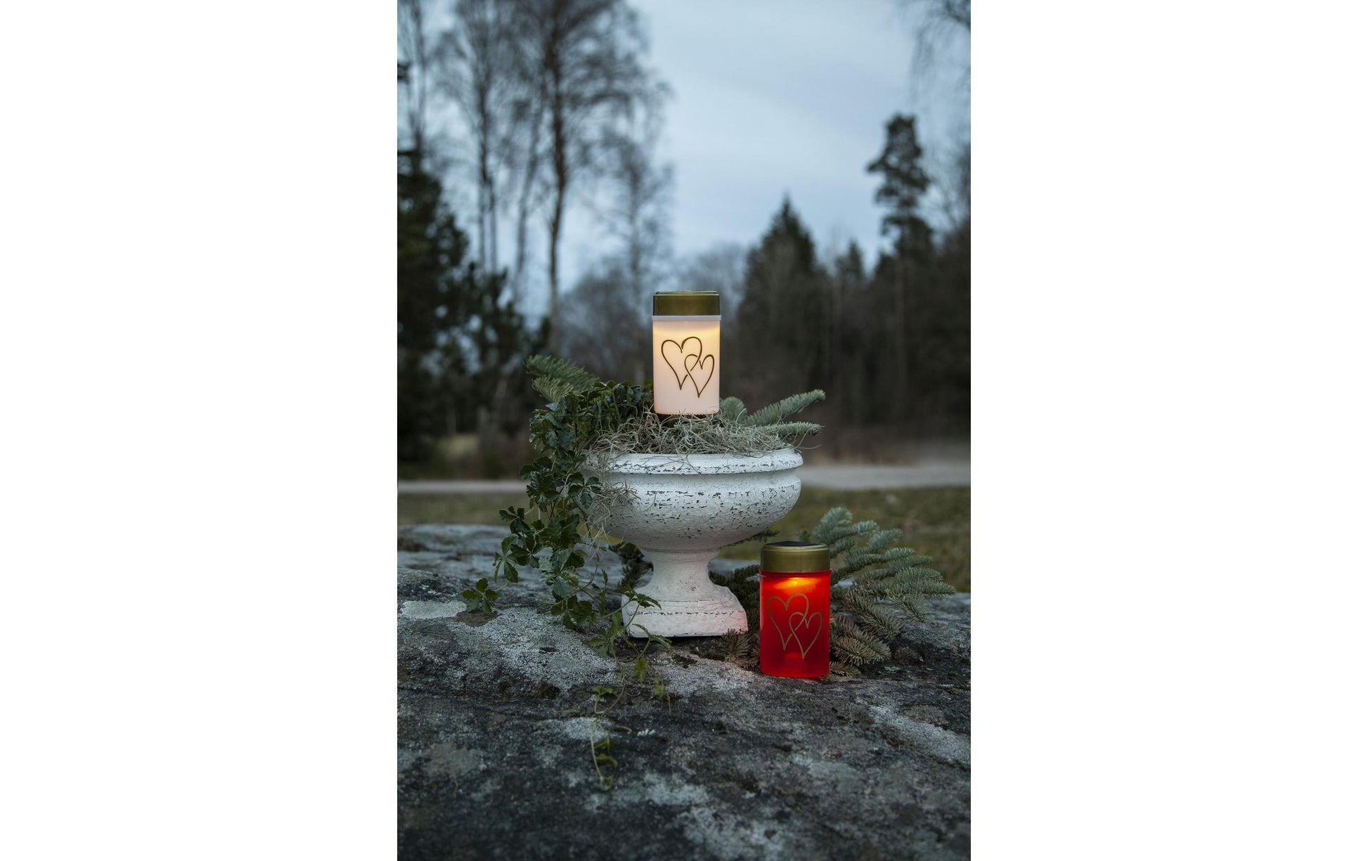 Star Trading Solar-Teelicht 483-10 – Ø 7 cm, 0,3 W, Warmweiss, IP44, Akkubetrieb, Weiss