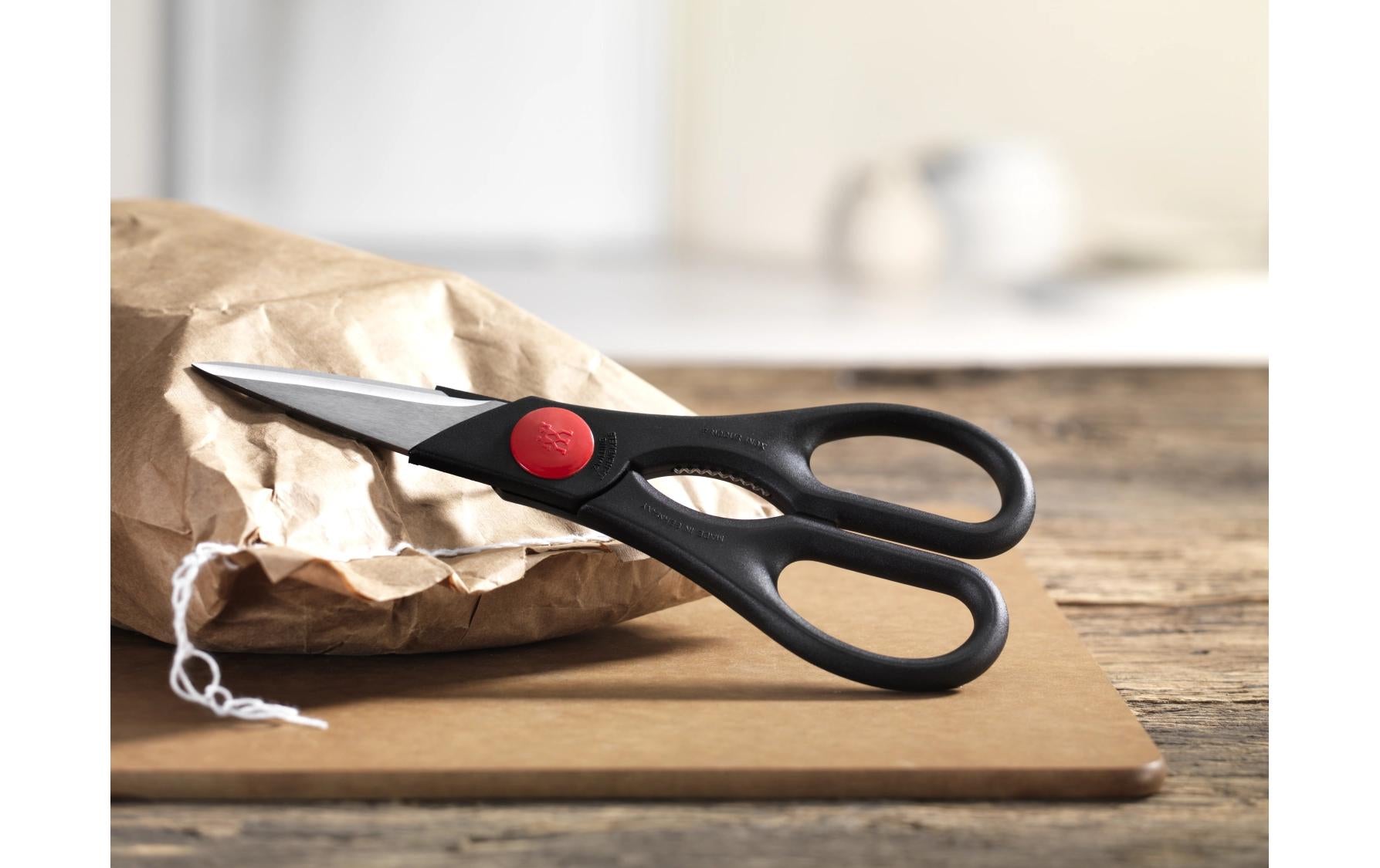 ZWILLING Küchenschere 20 cm, Edelstahl/Kunststoff, Schwarz, mit Flaschenöffner, gezahnte Klinge