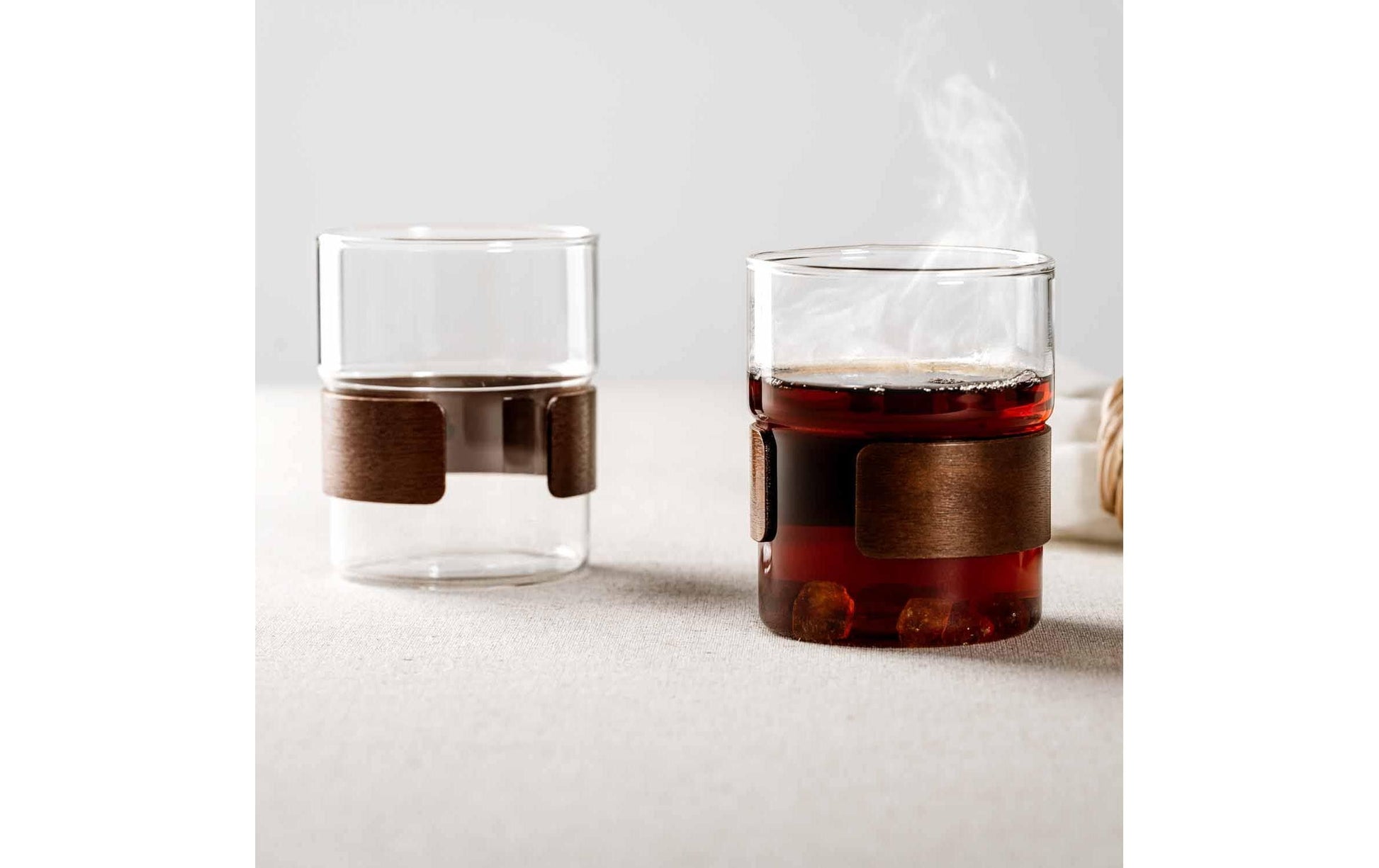 LEONARDO NOVO LEGNO Cappuccino Becher – 0,43 l, Borosilikatglas, Braun, Transparent, 2 Stück