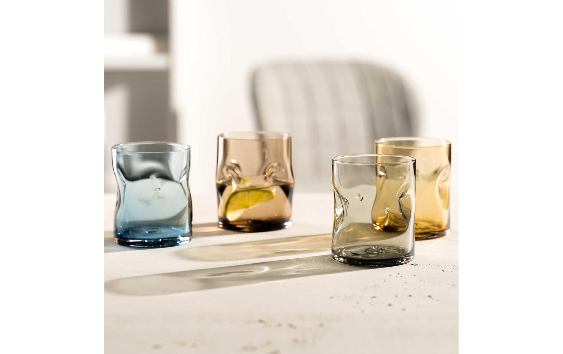 LEONARDO VESUVIO Trinkglas – 0,30 l, Kalk-Natron-Glas, Blau, 4 Stück