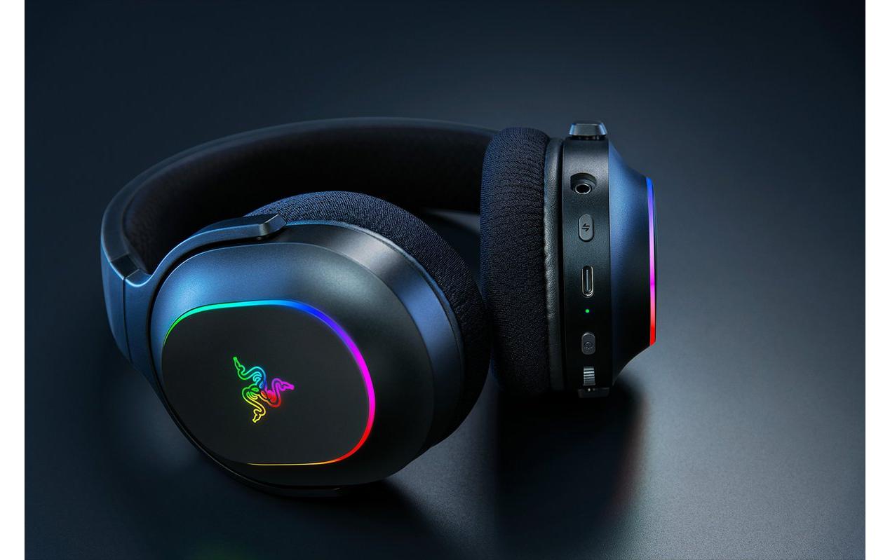 Razer Barracuda X Chroma – Gaming-Headset (Over-Ear) – 2,4-GHz-Empfänger (USB-C), Bluetooth – Schwarz – bis 70