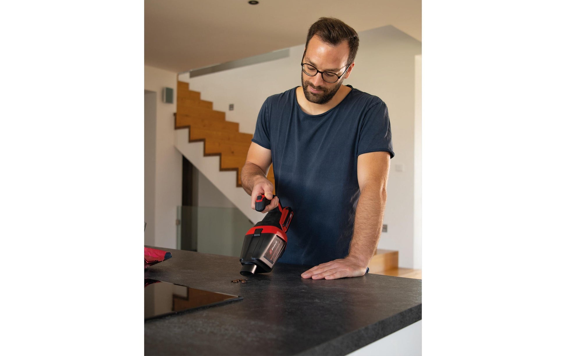 Einhell Akku-Handstaubsauger TE-HV 18/06 Li - Solo – 0,6 l, Akkubetrieb, 18 V