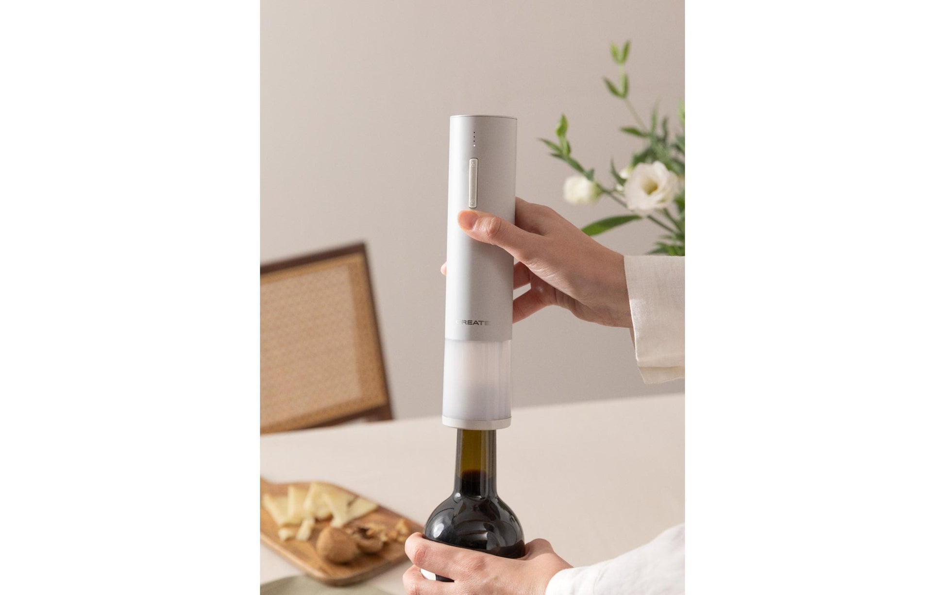 Create Elektrischer Korkenzieher – 4-teilig, Kunststoff, Creme