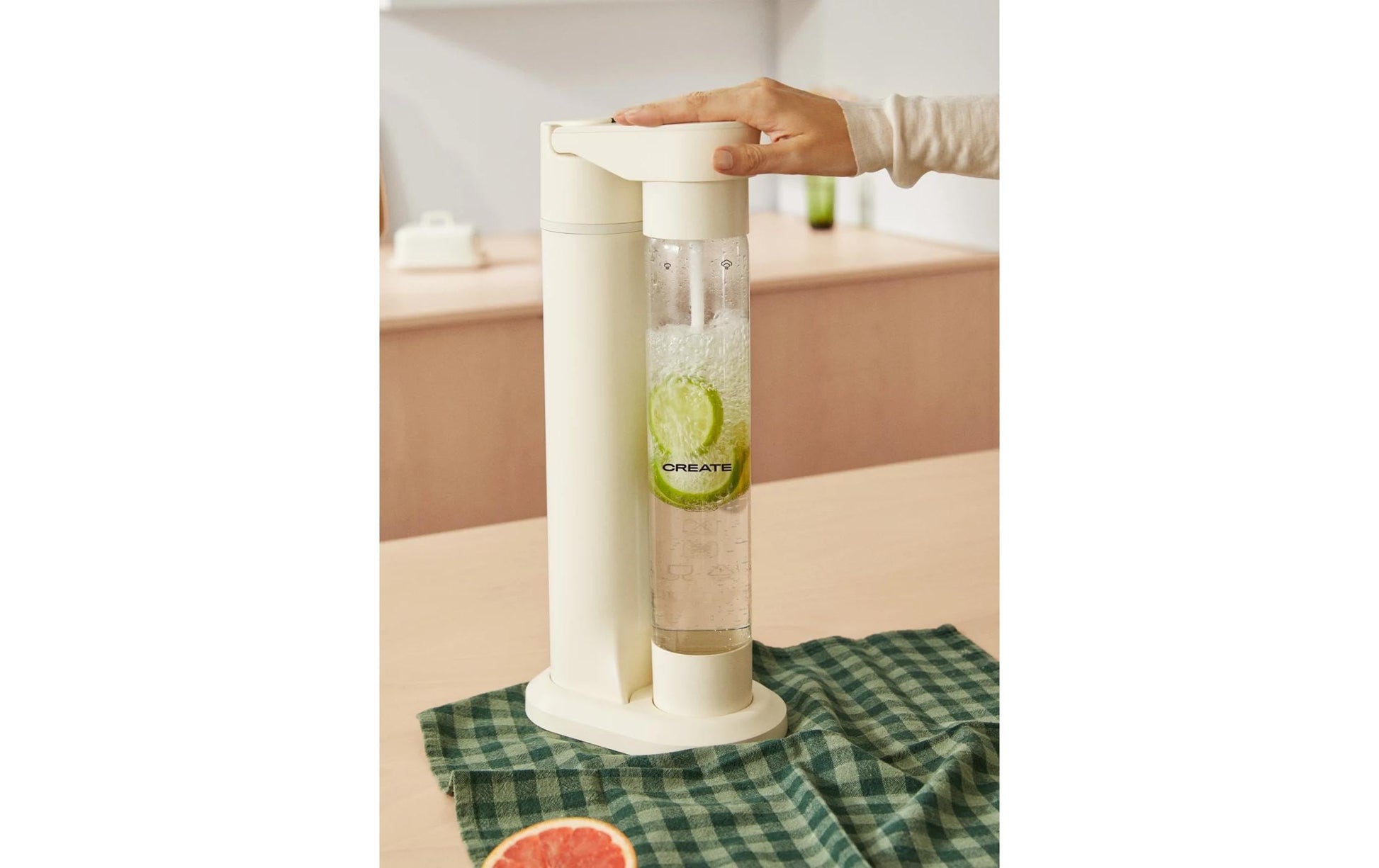 Create Sodamaker Studio Wassersprudler – inkl. 1 Flasche (Glas), Creme
