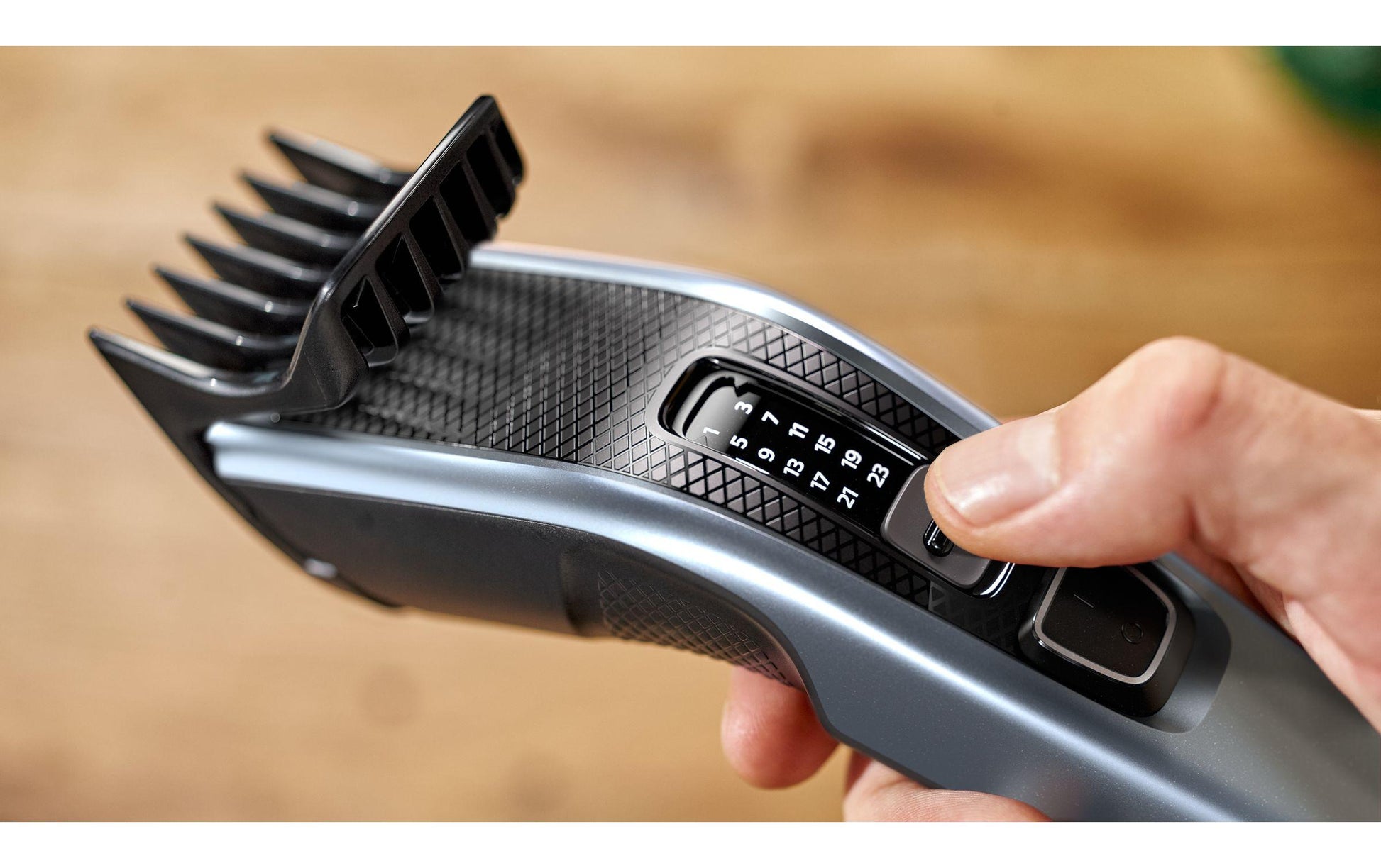 Philips Haarschneider Serie 3000 HC3530/15 – kabellos, 75 min Akkubetrieb – 0,5–23 mm, blau/schwarz