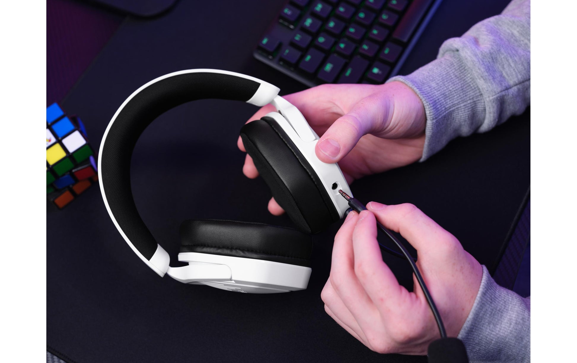 Trust GXT492W Gaming-Headset – Over-Ear, Stereo, Kabelgebunden, 3,5 mm Klinke, für PC, PS4/PS5, Xbox und mehr, Weiss