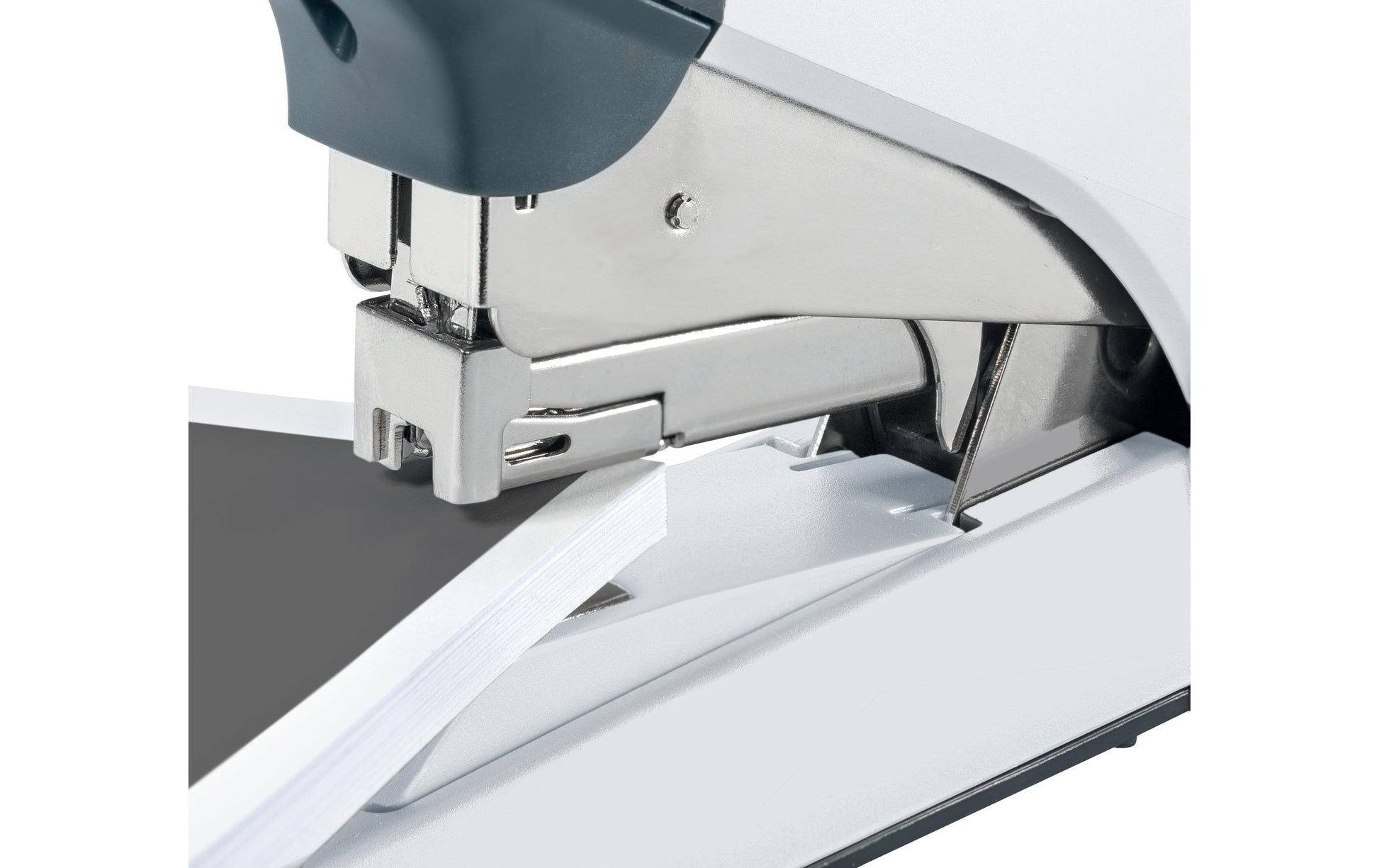 Leitz 5552 – Hefter, 60 Blatt, für 25/10, Flat-Clinch, Einlegetiefe 57 mm, grau